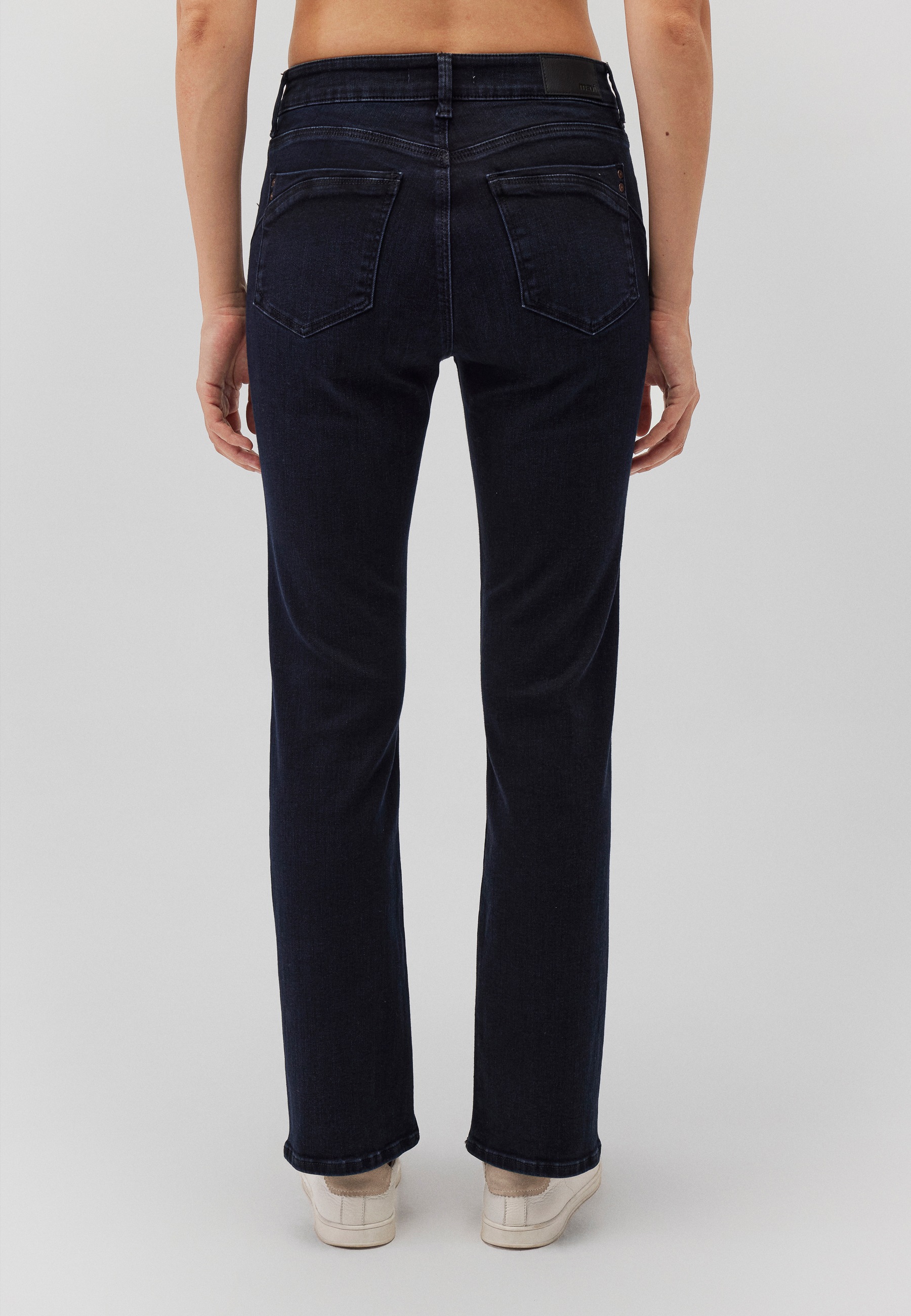 Mavi Straight-Jeans »KENDRA«, gerde Form
