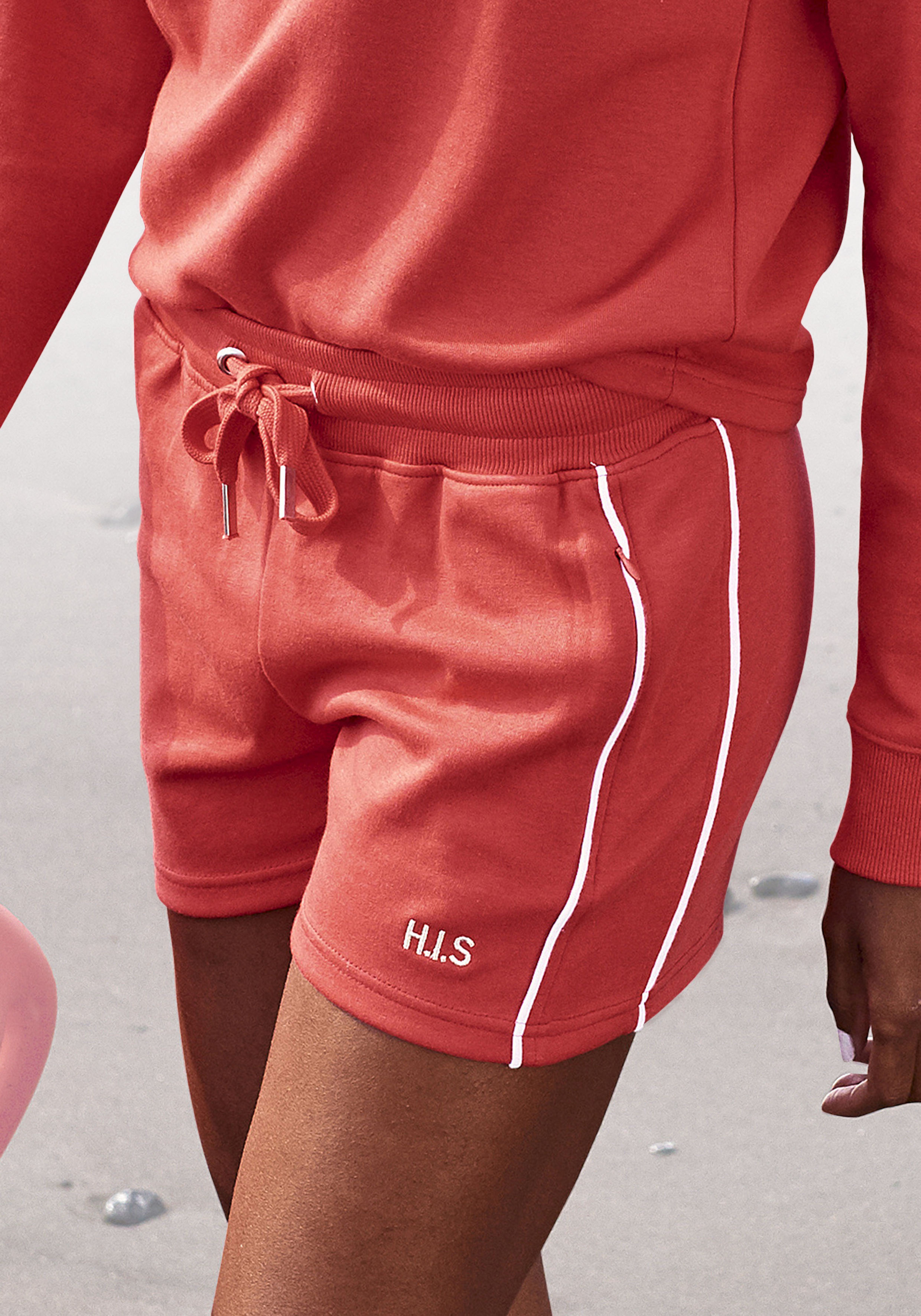 H.I.S Shorts mit Piping und Reißverschlusstaschen. Ideal für Sport-und Freizeit.