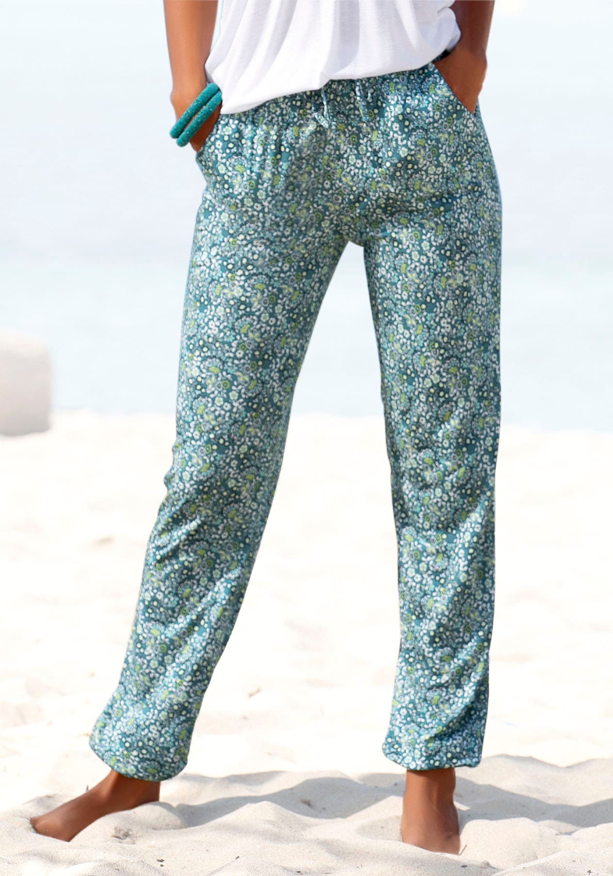 Vivance Jerseyhose "aus bequemer Viskose" Blümchendruck, elastischer Bund, Strandhose, Sommerhose, Schlupfhose