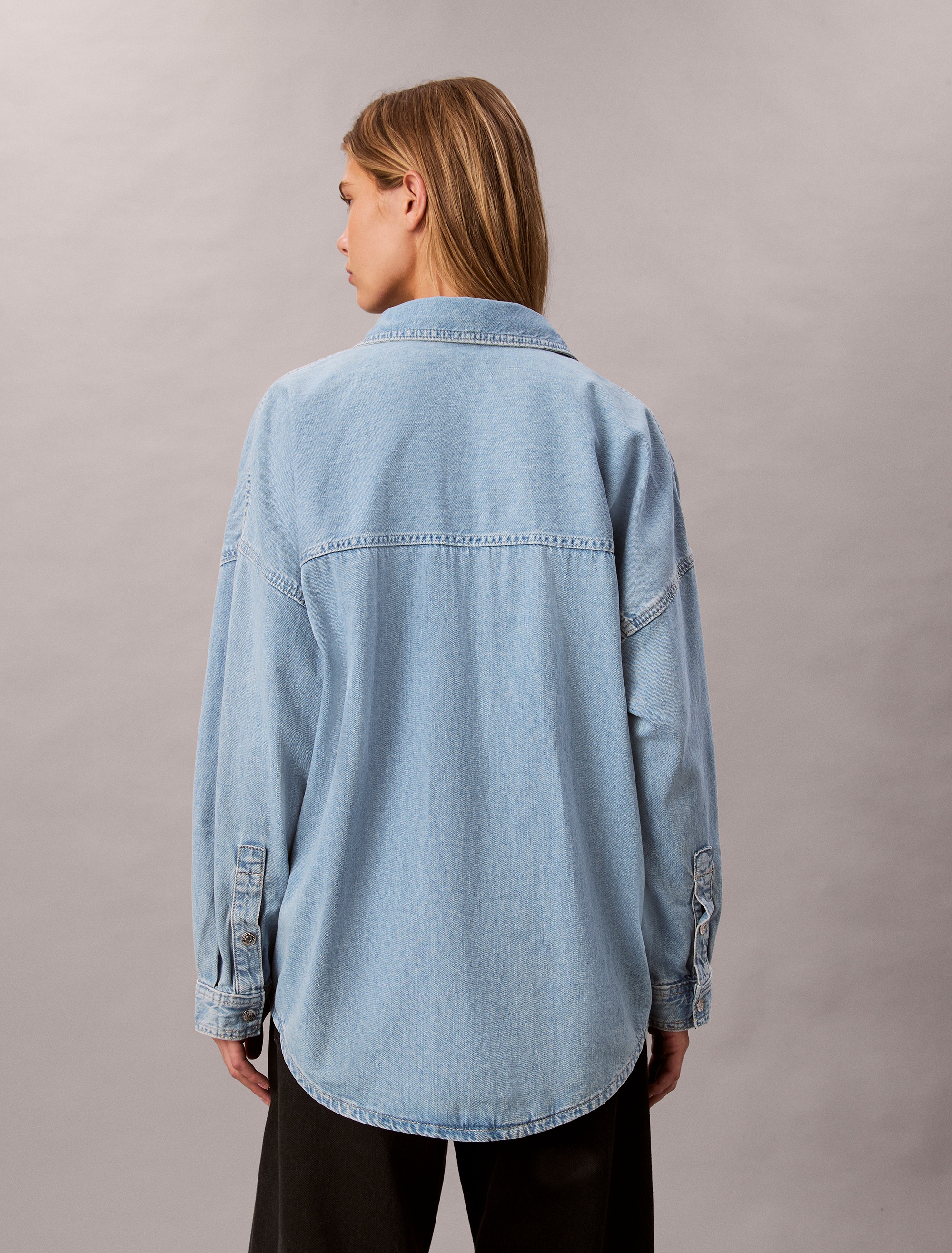 Calvin Klein Jeans Hemdbluse »RLXD LNN DNM SHRT AR«, Mit Rundhalsausschnitt