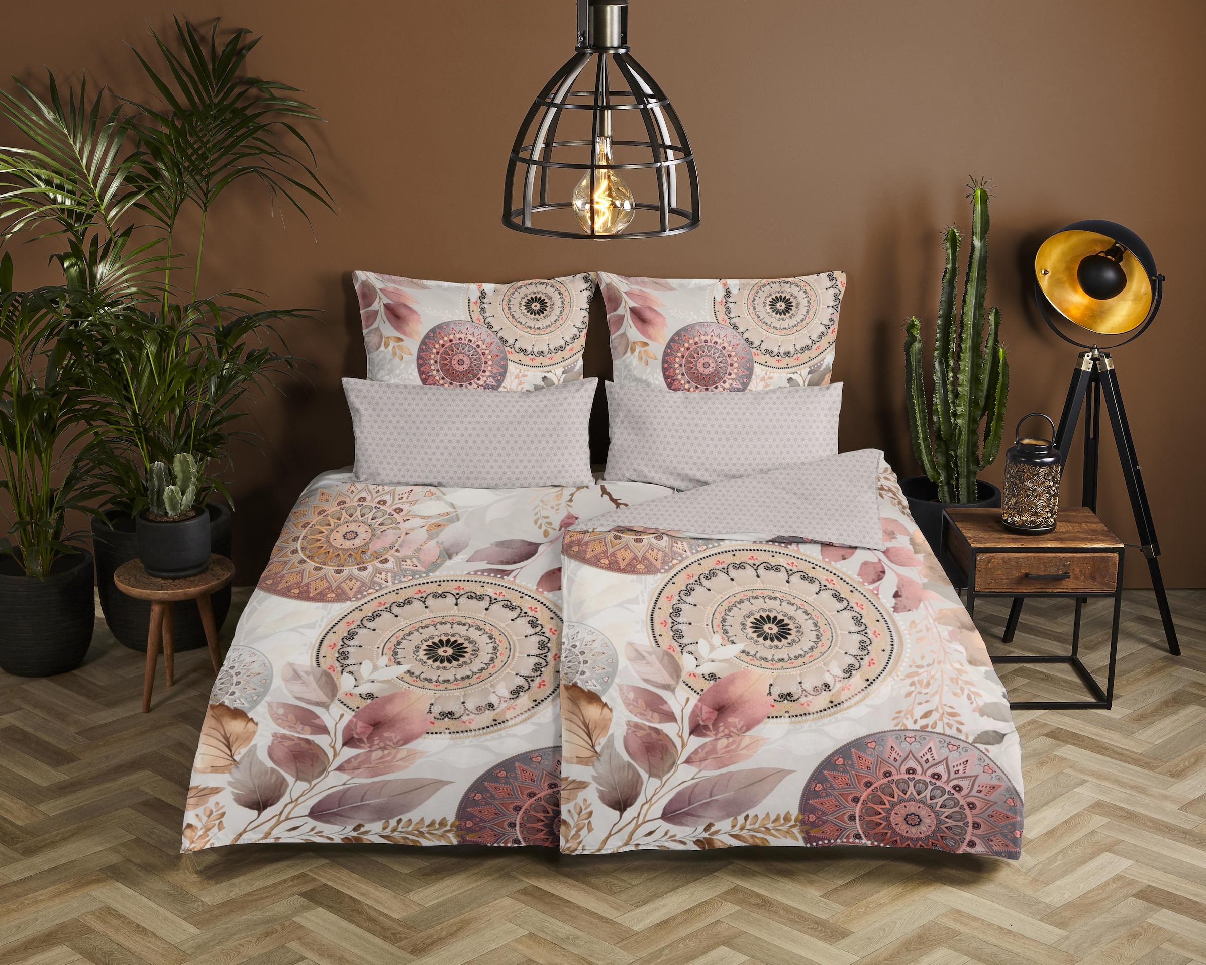 hip Wendebettwäsche »Afina«, Mako-Satin, Reißverschluss, Wendeoptik, Mandala, Neutral, Grau