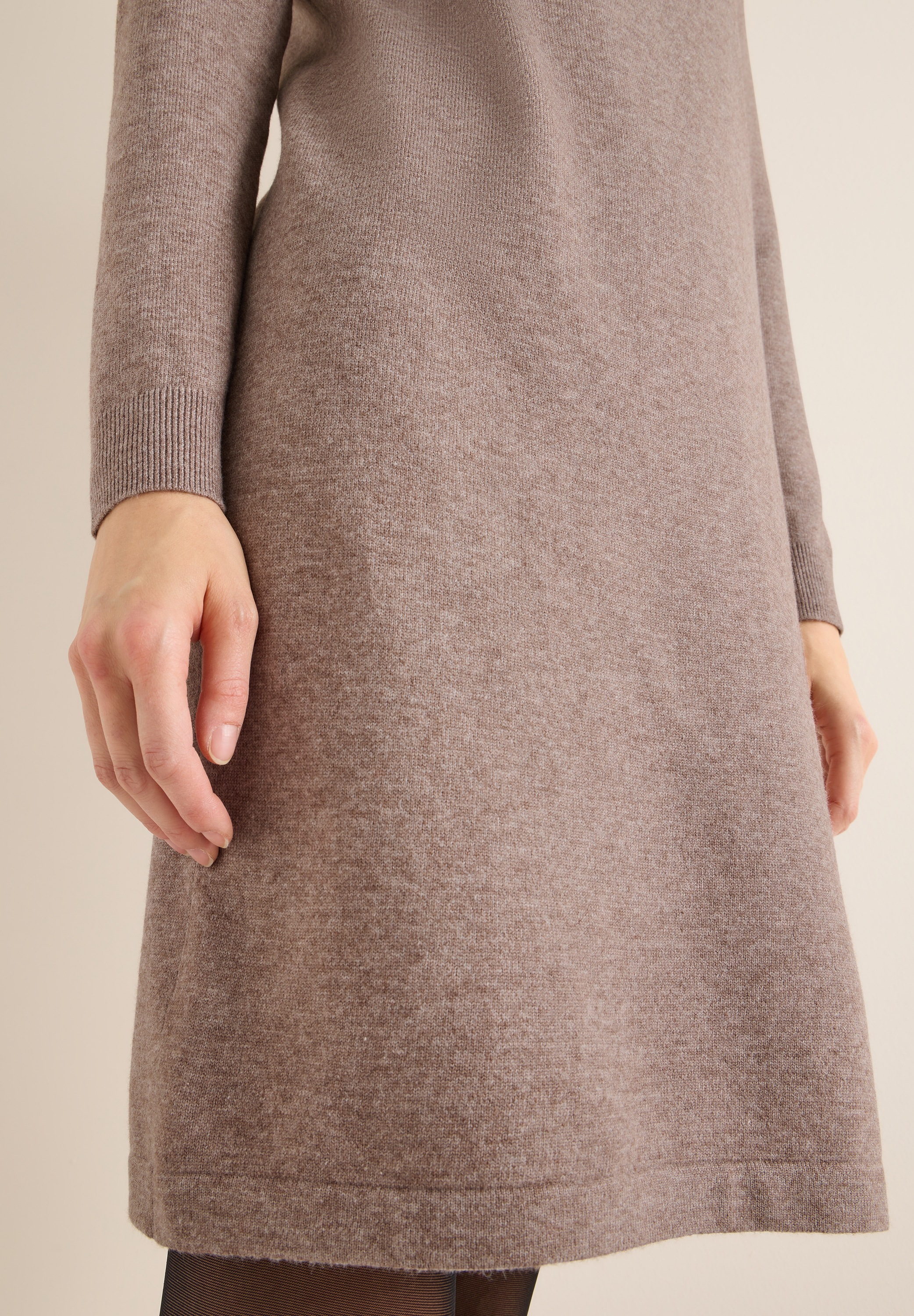 Thumbnail - Cecil Strickkleid mit Rollkragen, knielang