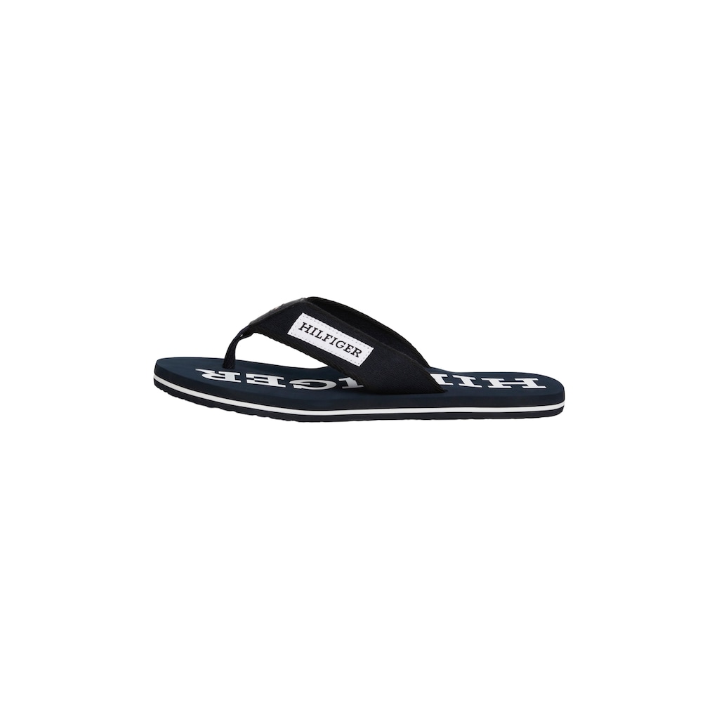 Tommy Hilfiger Zehentrenner »PATCH HILFIGER BEACH SANDAL«, Sommerschuh, Schlappen, Poolslides, Badeschuh, mit Logoschriftzug