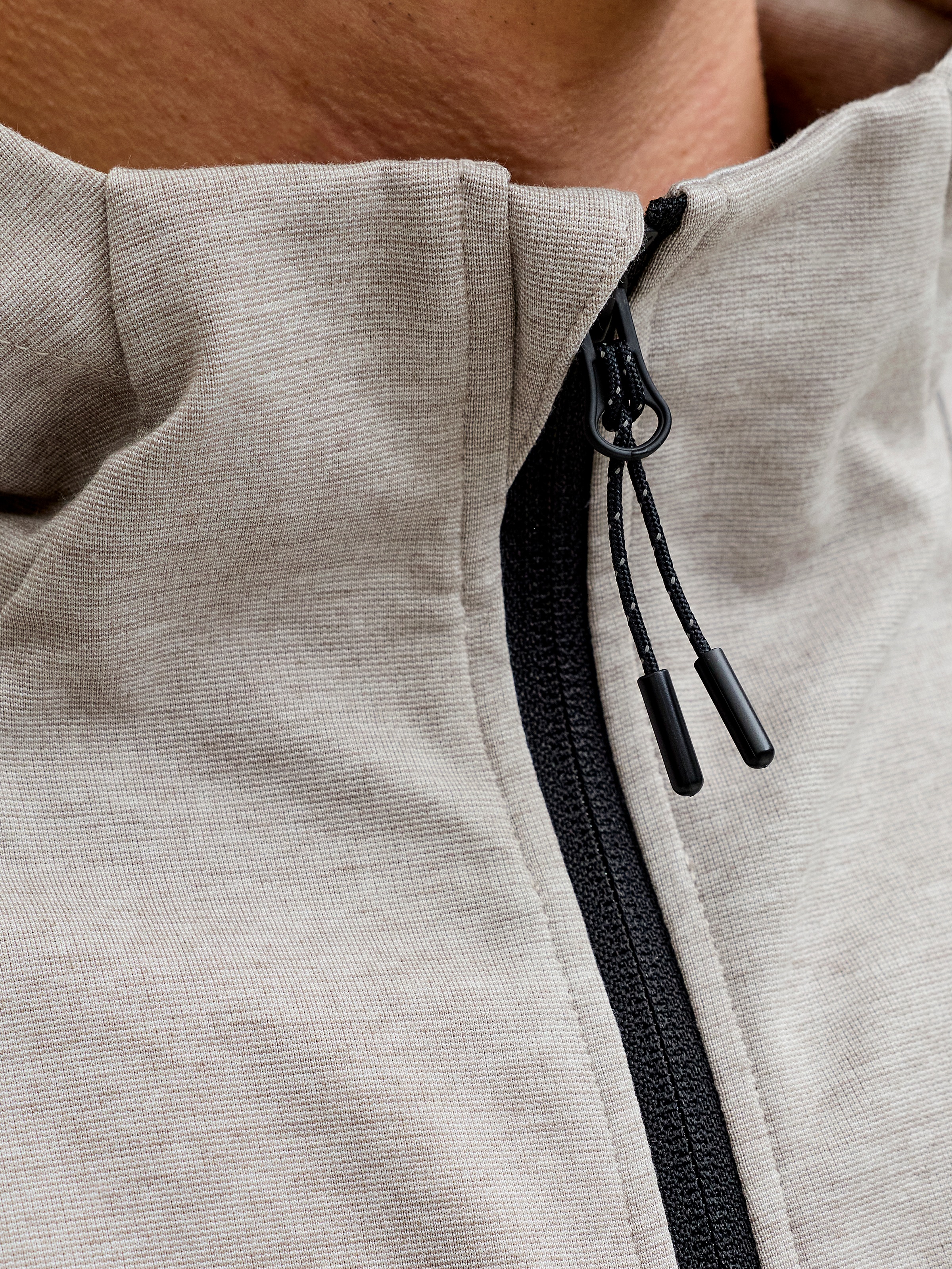 Jack & Jones Sweatshirt »JJEBASE SWEAT ZIP HOOD SN«, mit Kaputze

