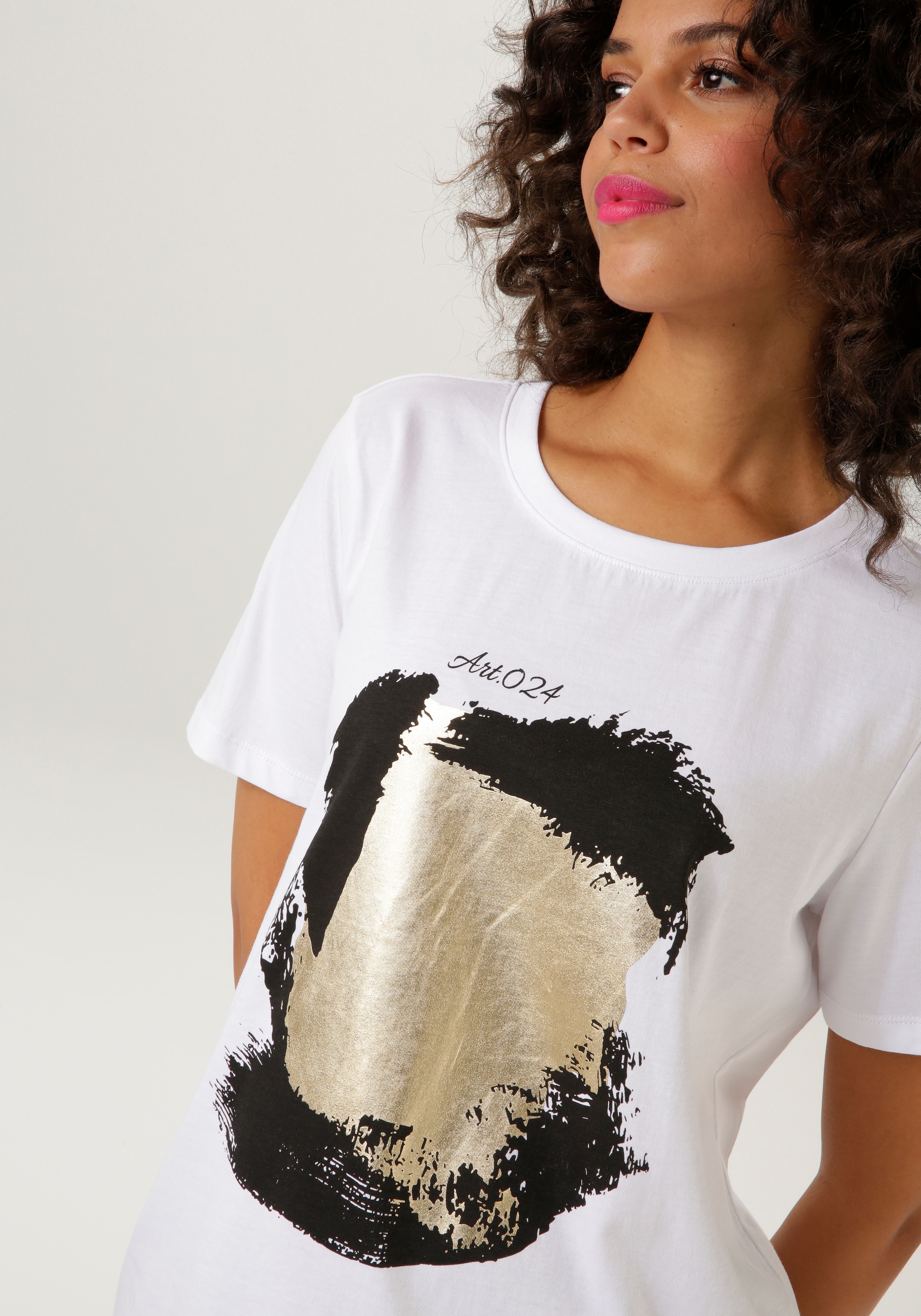 Aniston KOLLEKTION NEUE BAUR goldfarbenem Frontprint Foliendruck CASUAL verzierter | - T-Shirt, mit bestellen