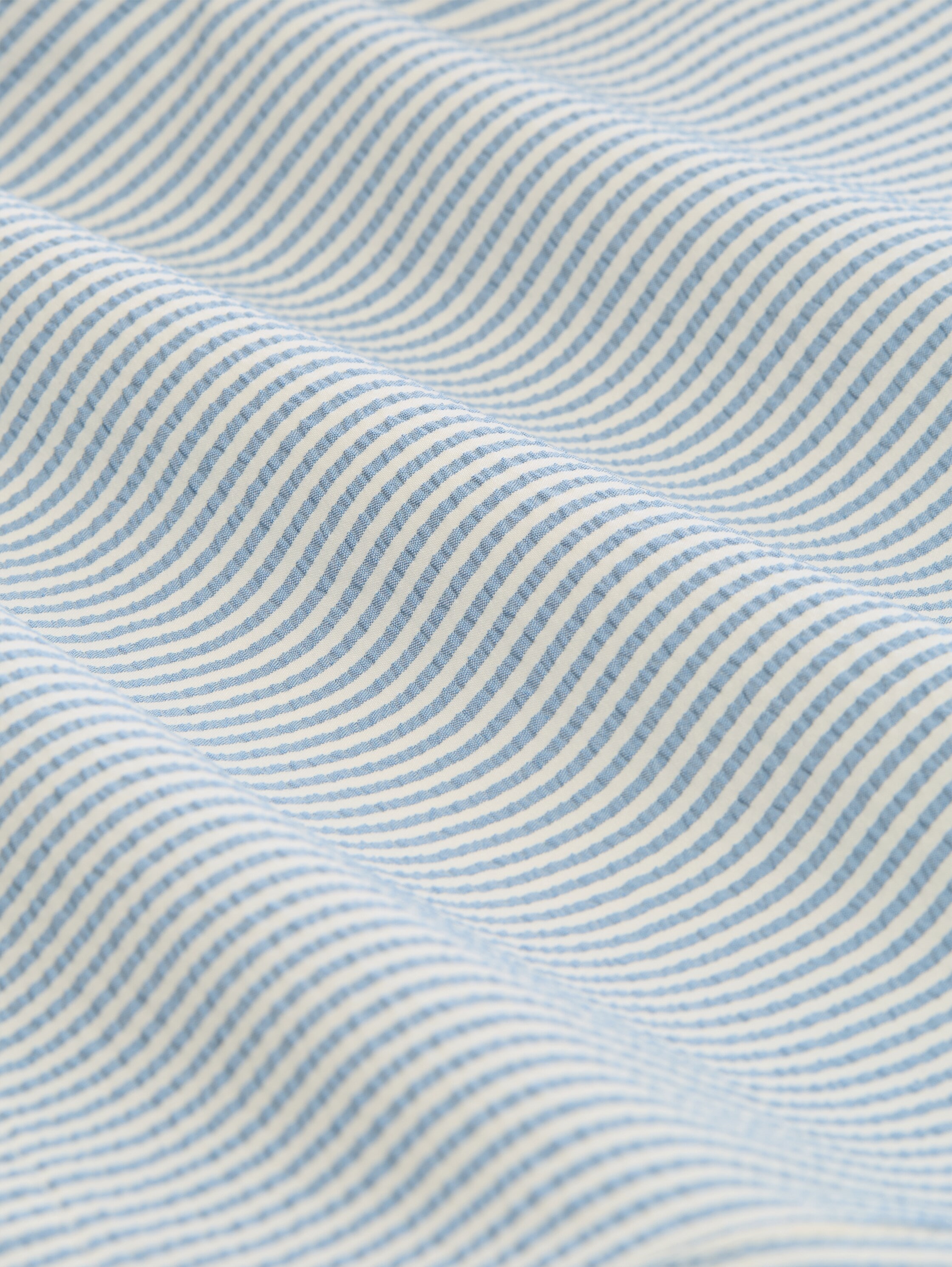 TOM TAILOR Badehose im Streifen-Design und mit Eingrifftaschen