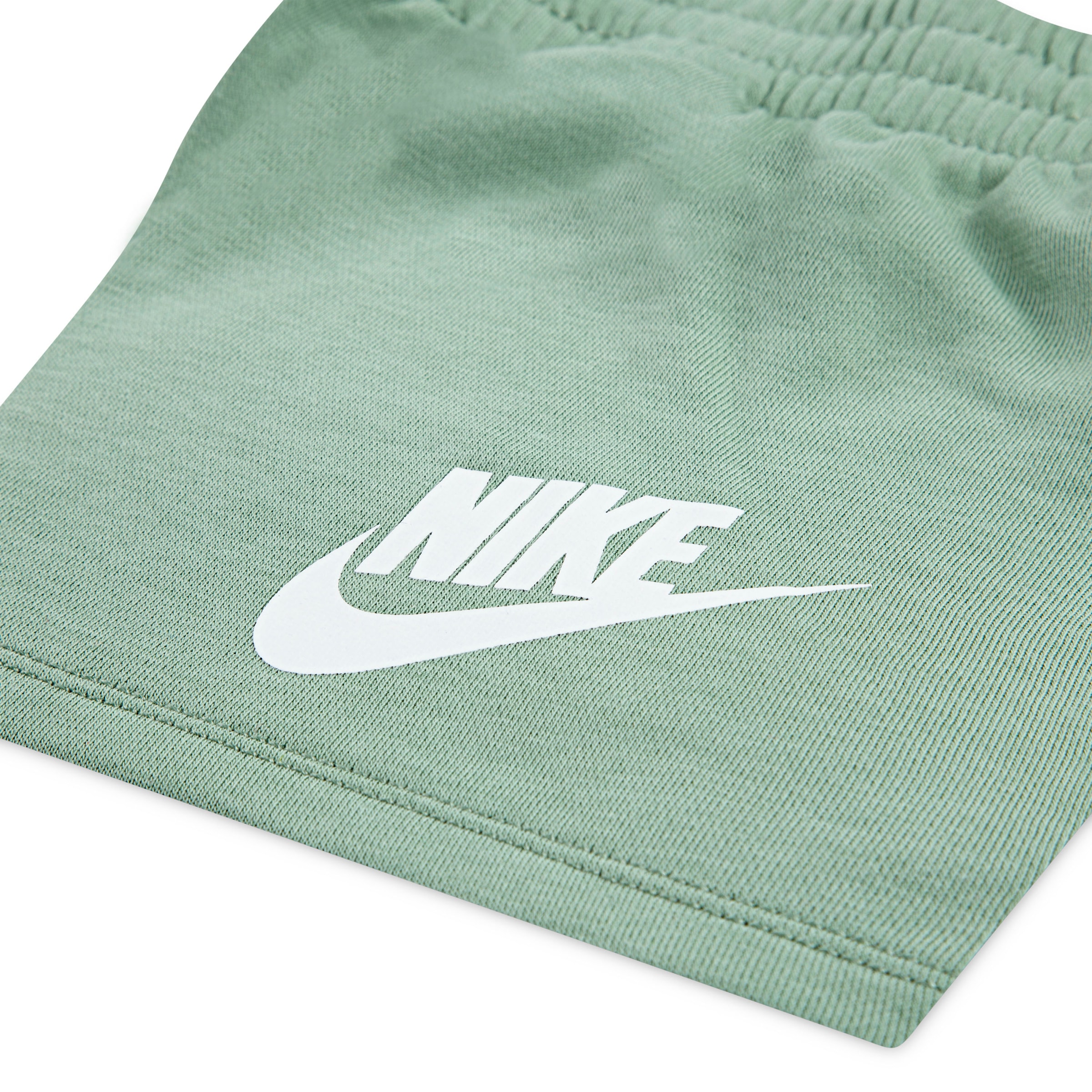 Nike Sportswear T-Shirt & Shorts »NKN CLUB TEE AND SHORT SET«, für Kinder
