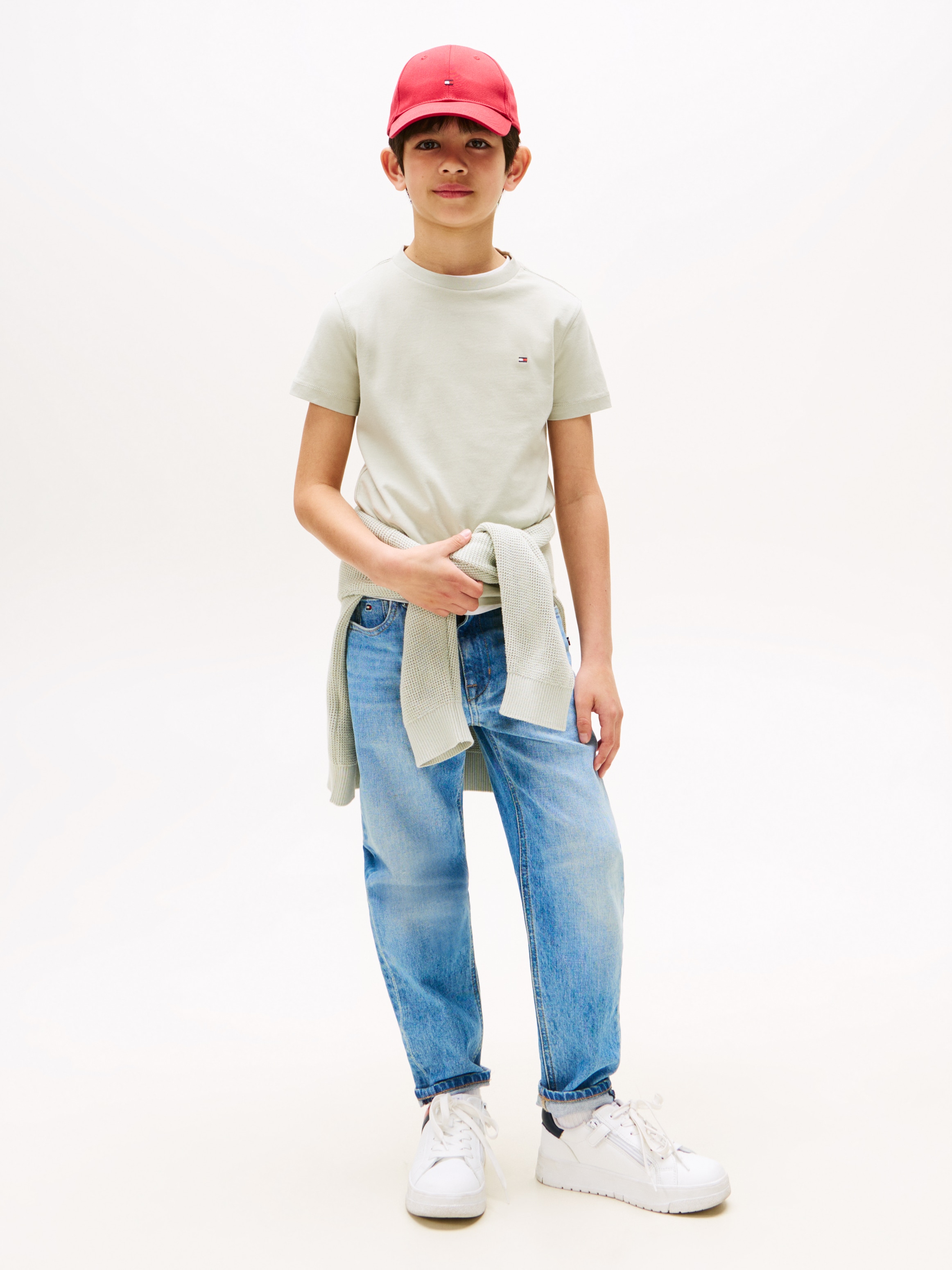 Tommy Hilfiger T-Shirt »ESSENTIAL COTTON TEE S/S«, mit Logostickerei