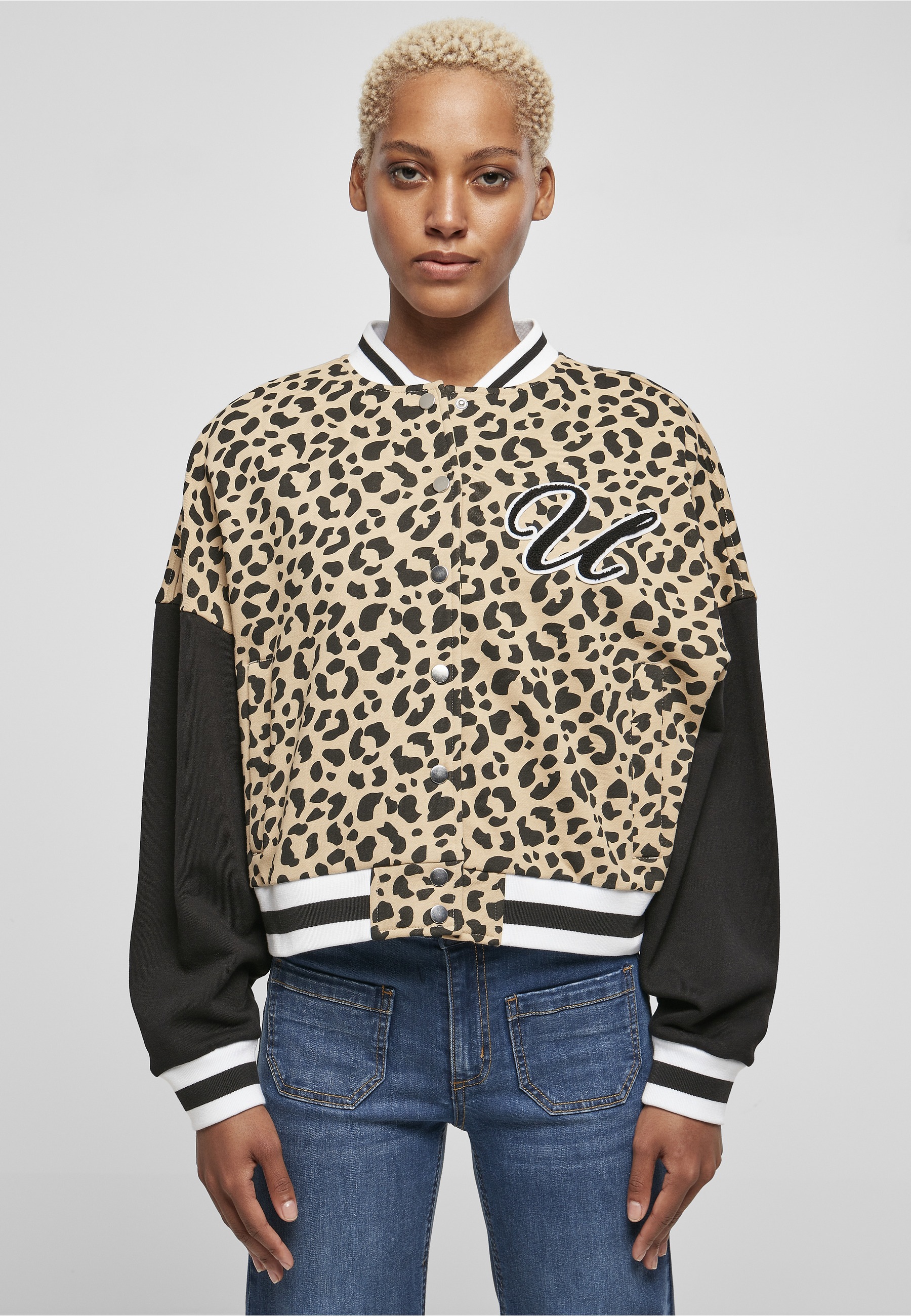 URBAN CLASSICS Strickfleecejacke »Urban Classics Damen Ladies AOP Oversized College Sweat Jacket« 1 Stk. tlg. ohne Kapuze