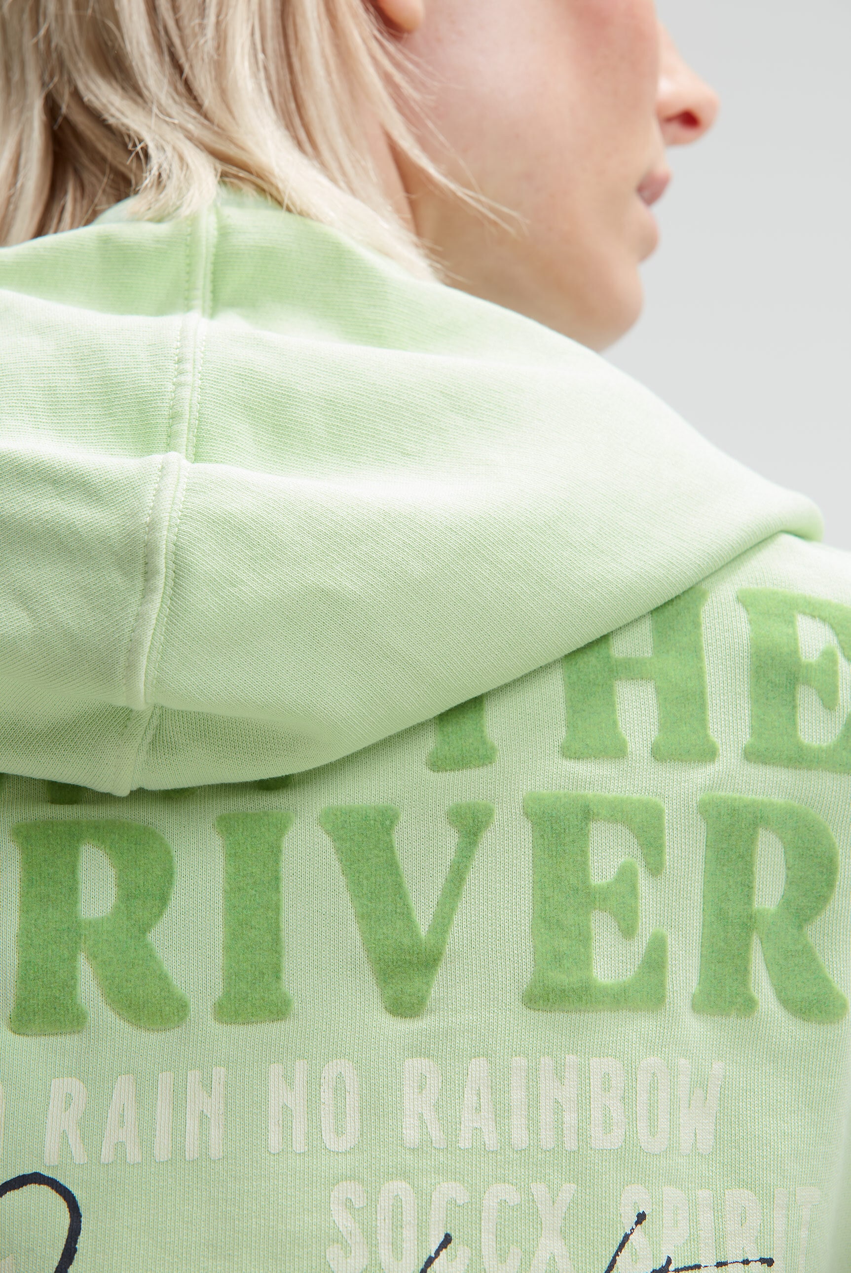 SOCCX Kapuzensweatshirt , mit Rückenprint
