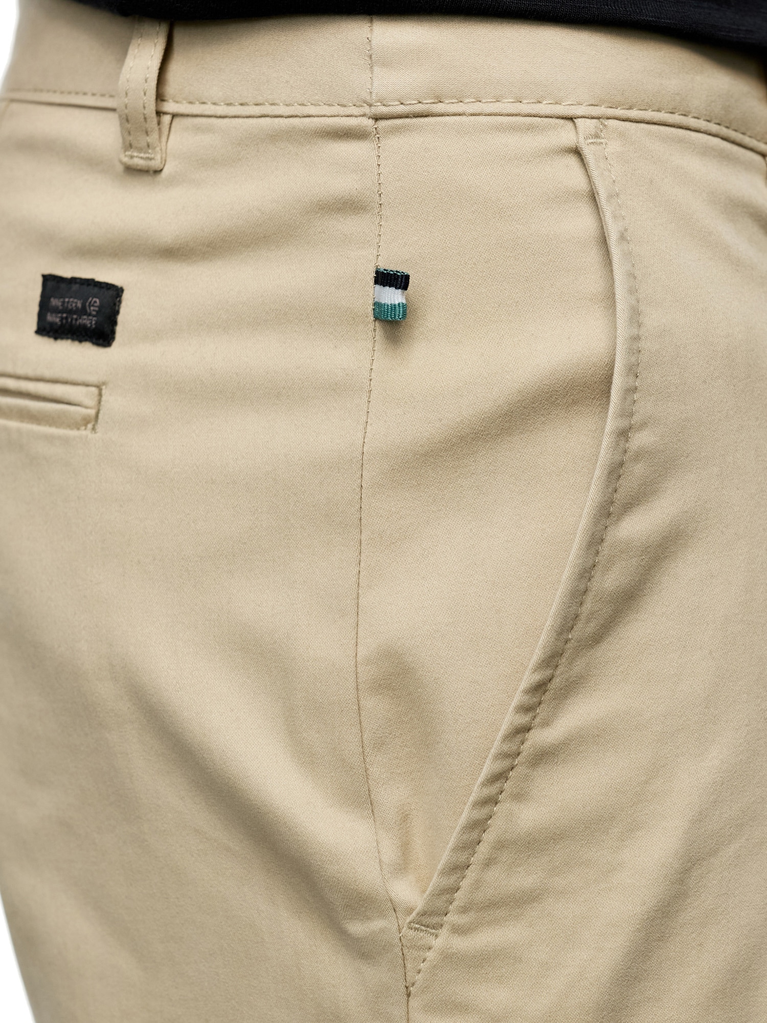 Indicode Chinoshorts »INTristian«
