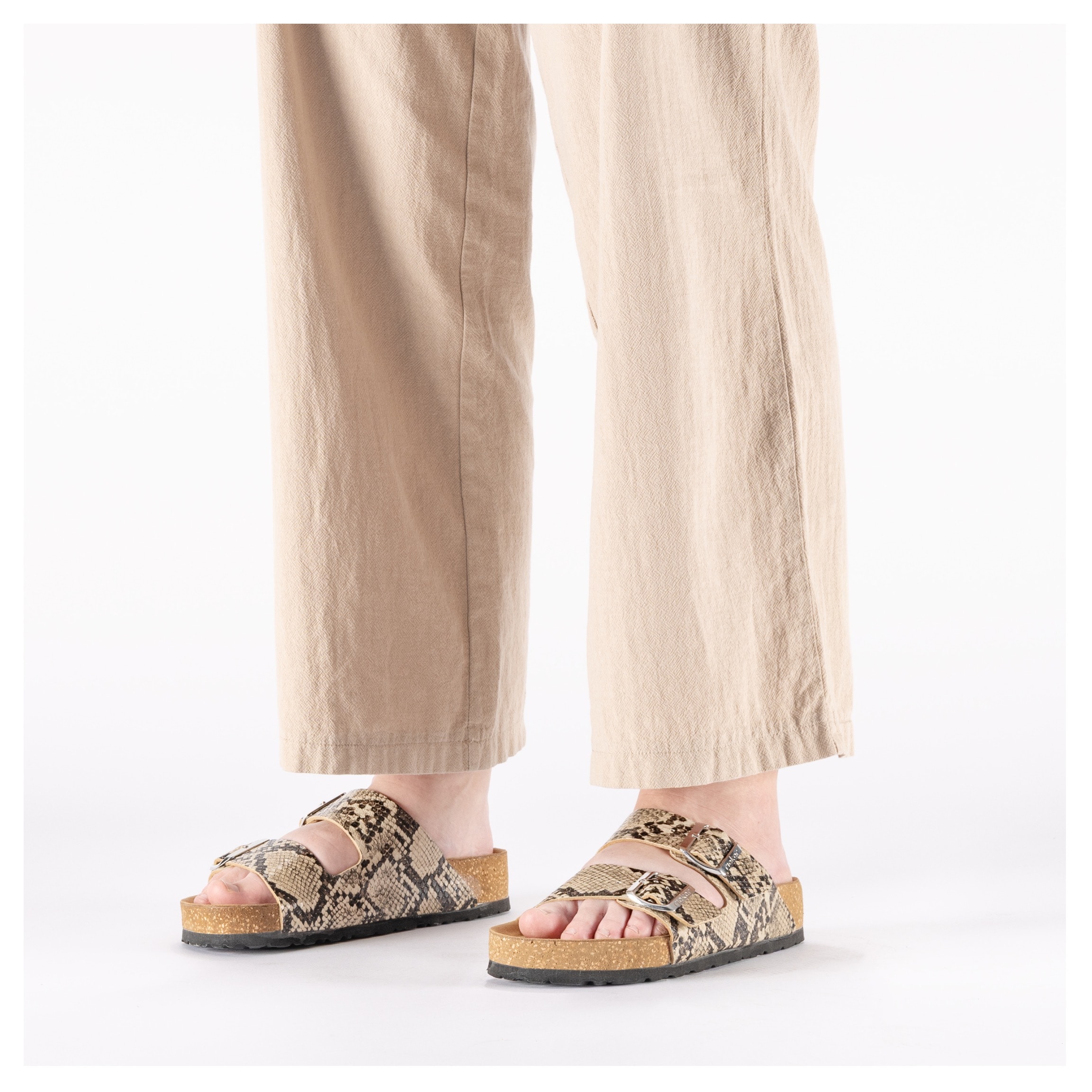 Rieker Pantolette  Sommerschuh, Strandschuh, Hausschuh mit verstellbaren Schnallen