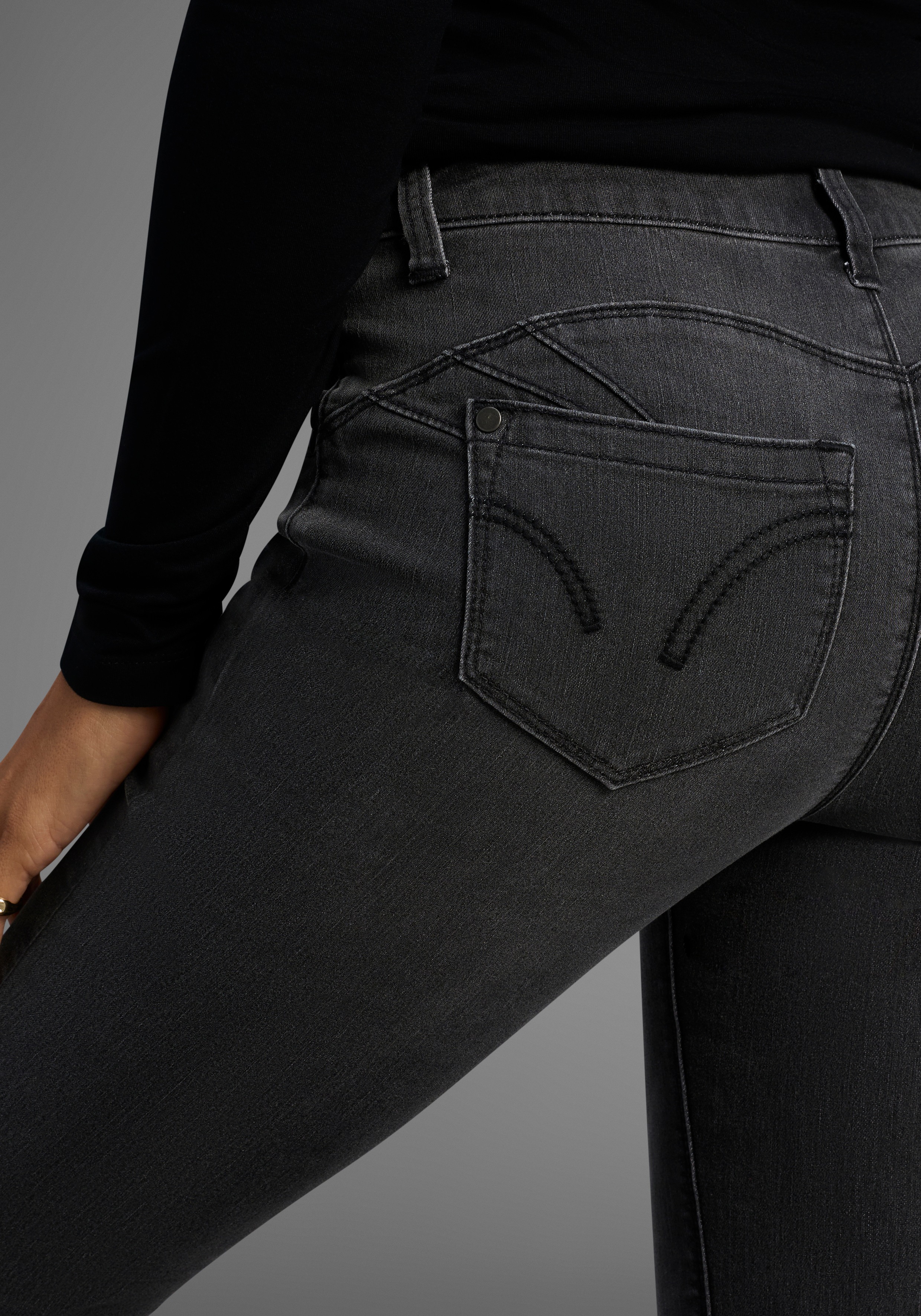 Thumbnail - Arizona Bootcut-Jeans "Shaping" bootcut, Kontrastnähte, Used-Look-Waschung, niedrige Leibhöhe