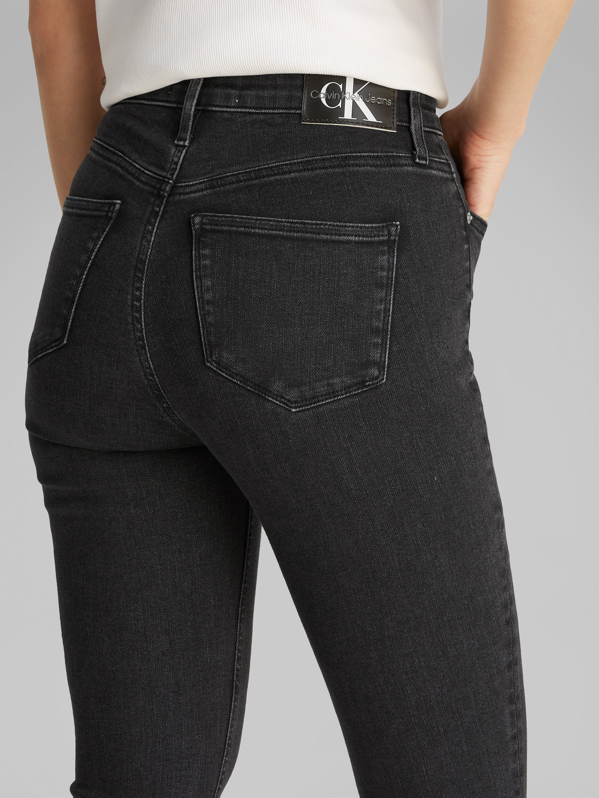 Calvin Klein Jeans Skinny-fit-Jeans »HIGH RISE SKINNY«, in schwarzer Waschung