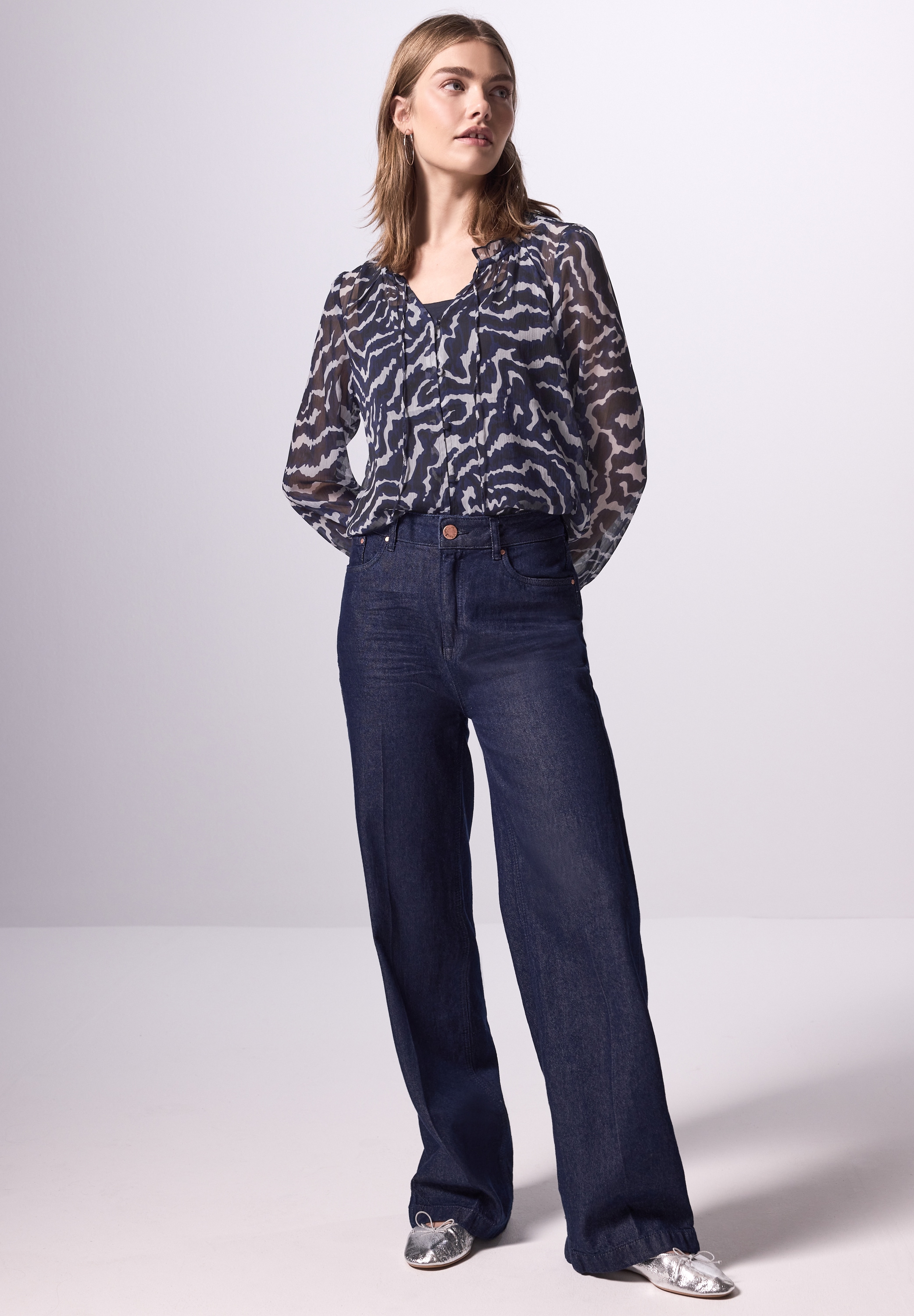 STREET ONE STUDIO Chiffonbluse, im angesagten Streifen-Design