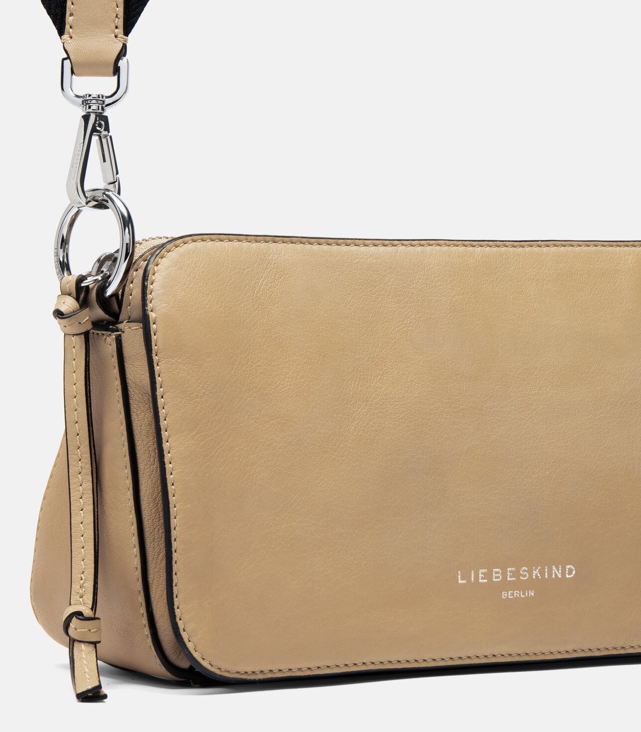 Liebeskind Berlin Umhängetasche »Clarice Crossbody M«