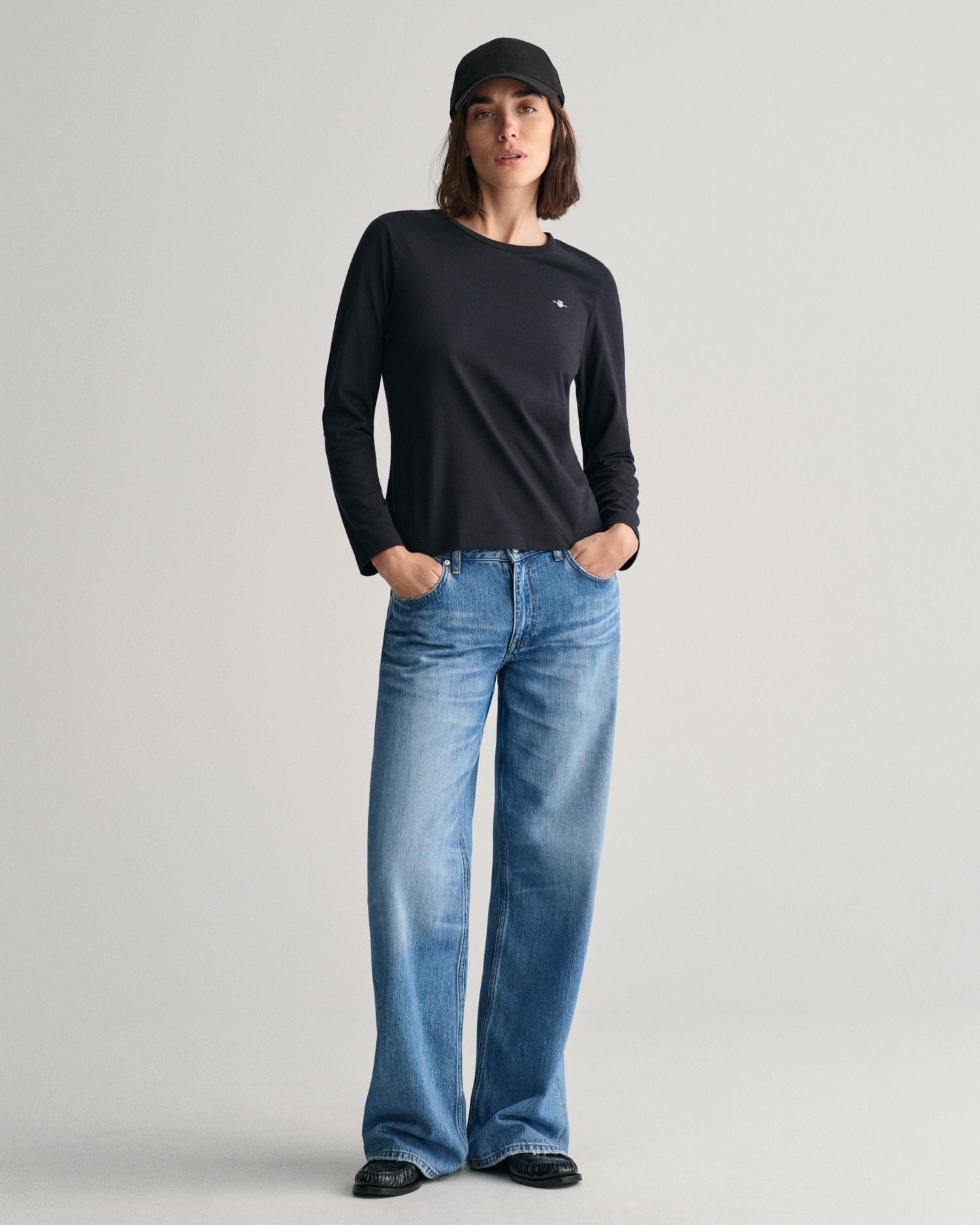 Gant Langarmshirt »REG SHIELD LS T-SHIRT«, kleine Logostickerei auf der Brust
