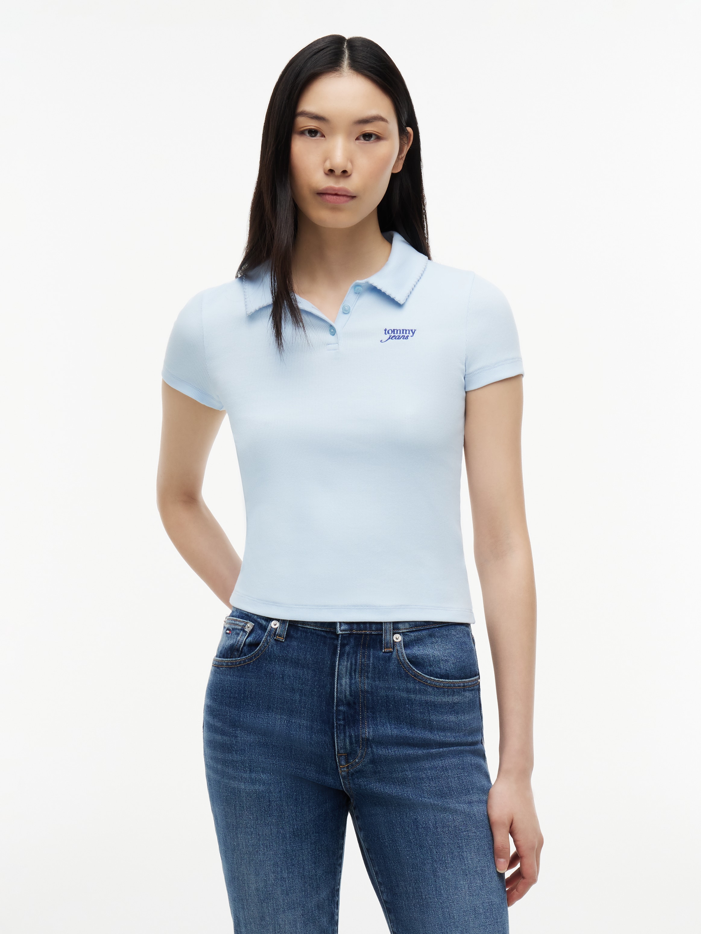 Tommy Jeans Poloshirt »TJW SLIM RIB SCRIPT POLO« Baumwollmischung, slim fit, figurbetont, in gerippter Struktur