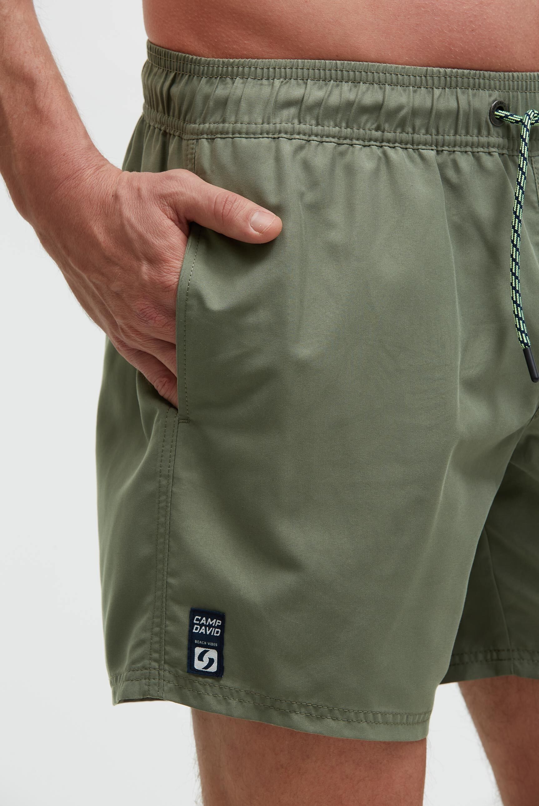 CAMP DAVID Badeshorts mit Einschubtaschen, einer Gesäßtasche und Beintaschen