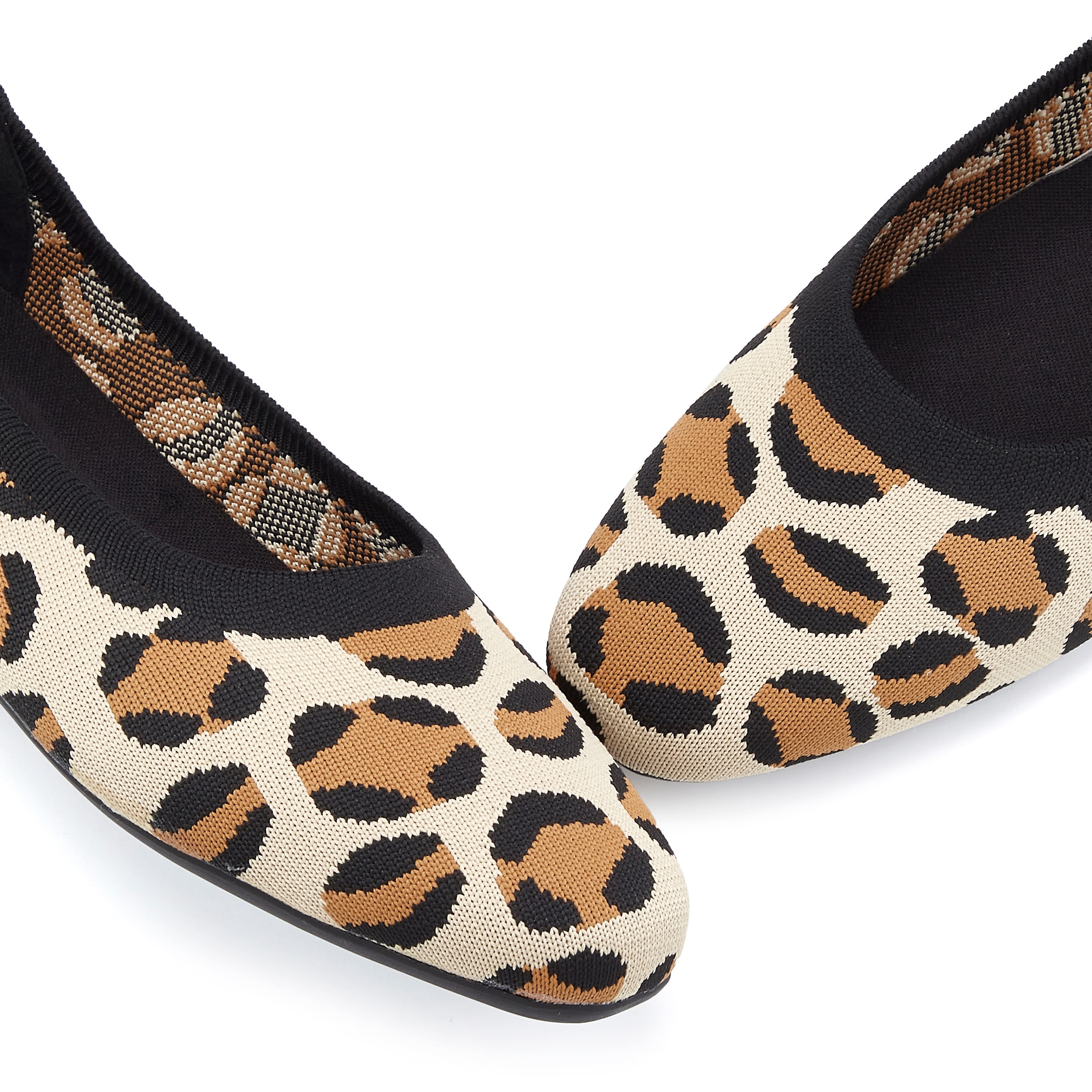 LASCANA Ballerina  mit modischem Animal-Muster