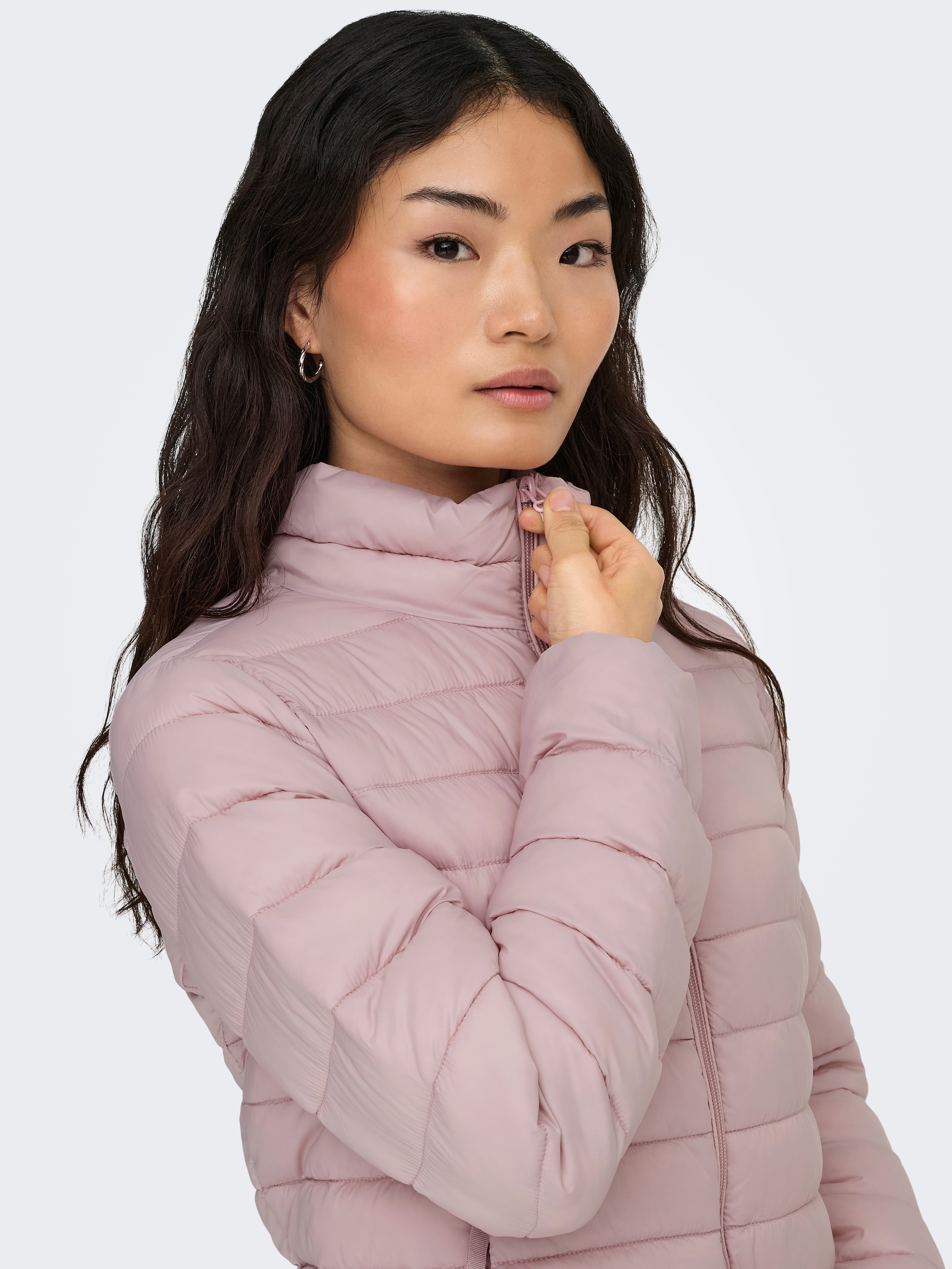 ONLY Steppjacke »ONLTAHIA LW QUILTED JACKET OTW NOOS« ohne Kapuze Kunstfaser