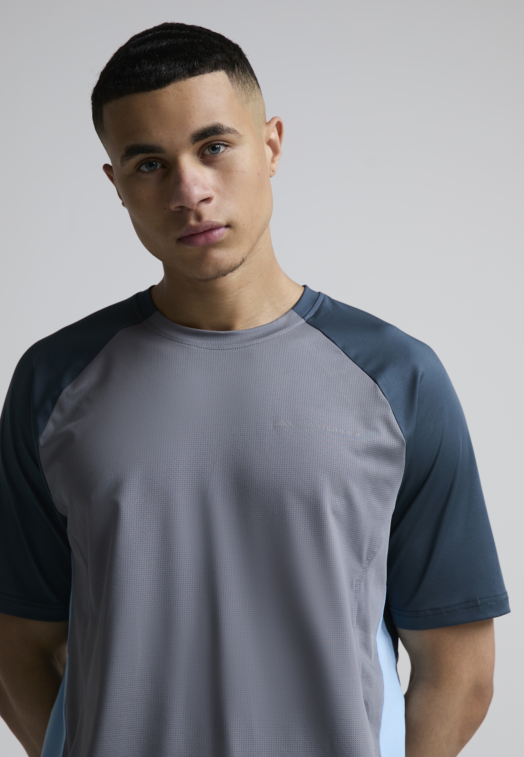 Monterrain T-Shirt »Monterrain VAULT TEE« 1