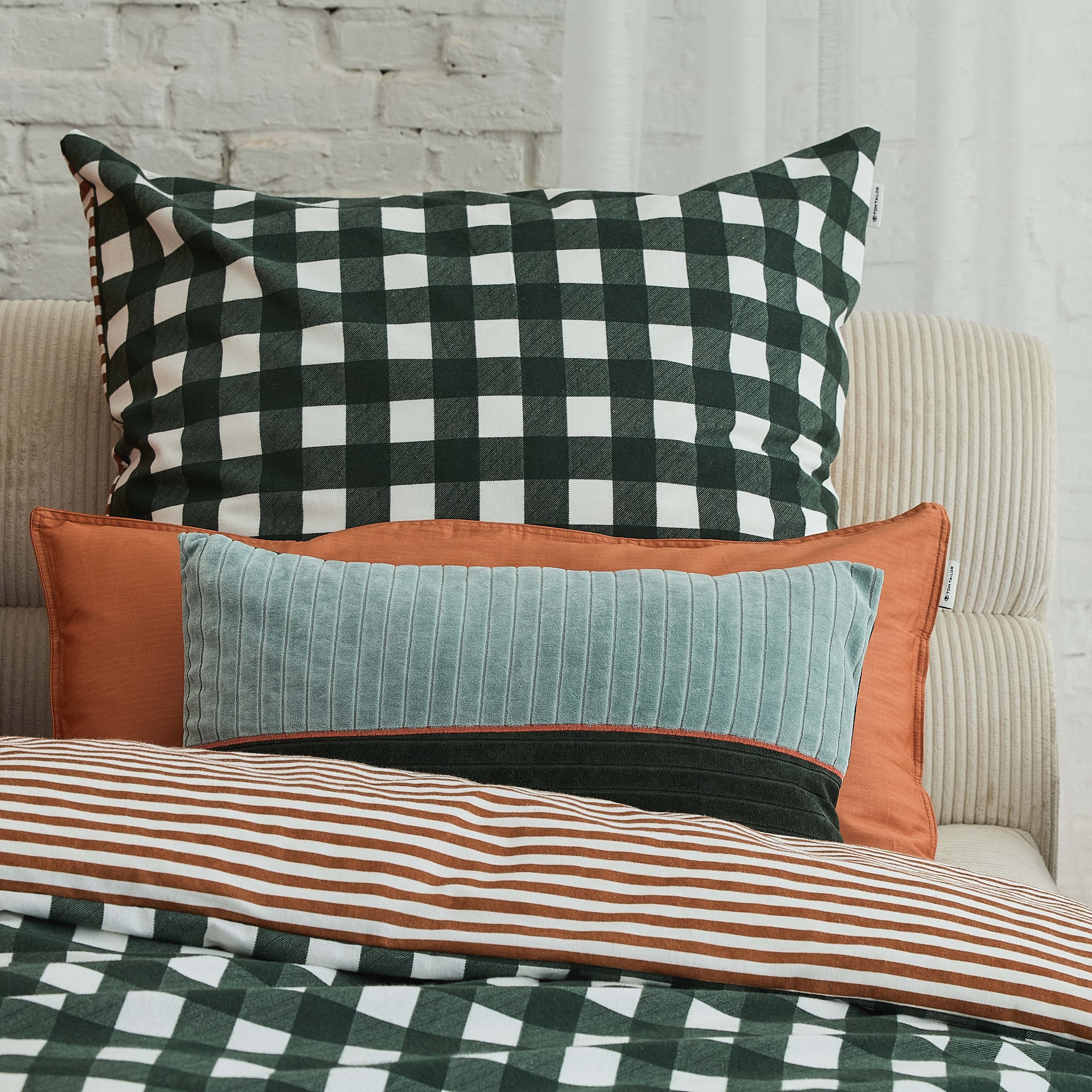 TOM TAILOR HOME Bettwäsche »CLASSIC CHECK in Gr. 135x200cm oder 155x220cm«, new bedroom, gewebtes Label