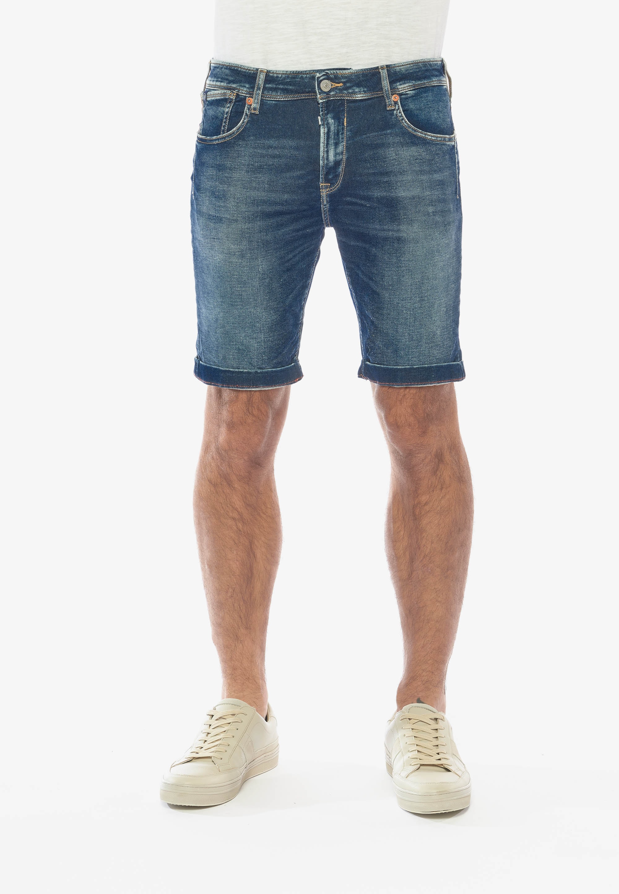 Shorts »JOGG«, mit trendigem Umschlag