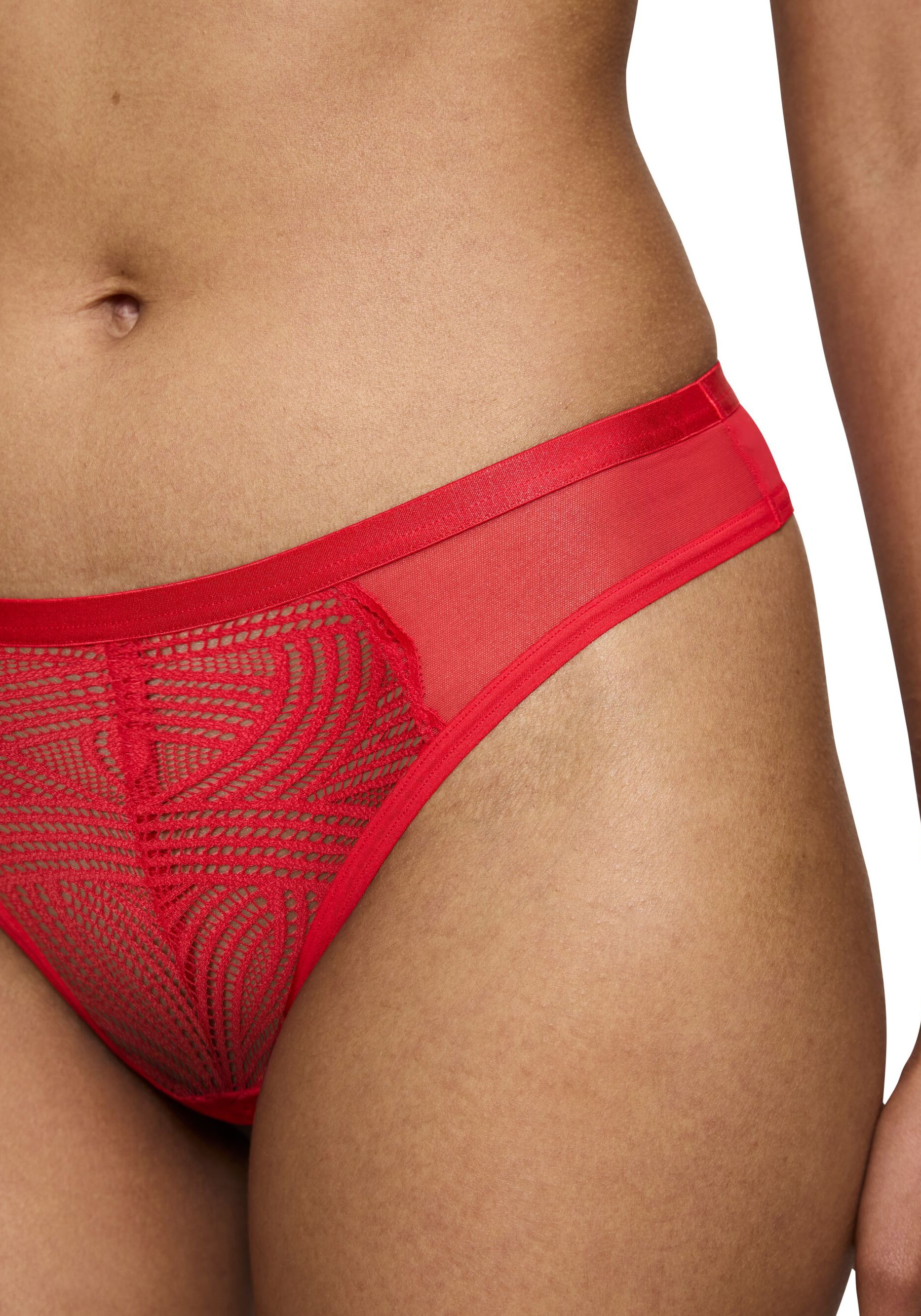 Triumph Slip »Delightful Spotlight Brazilian«, mit graphischer Spitze