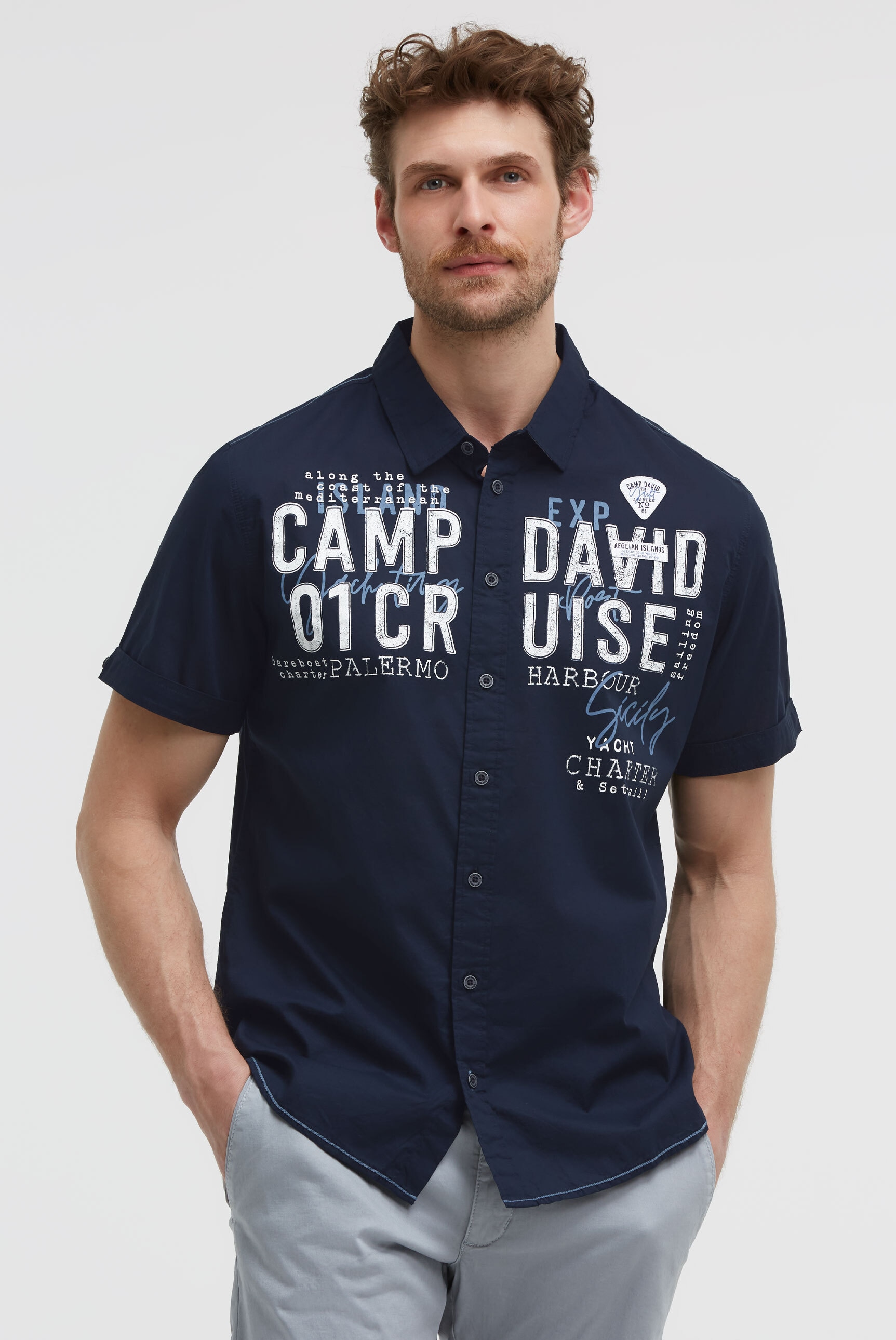 CAMP DAVID Kurzarmhemd mit Kontrastnähten