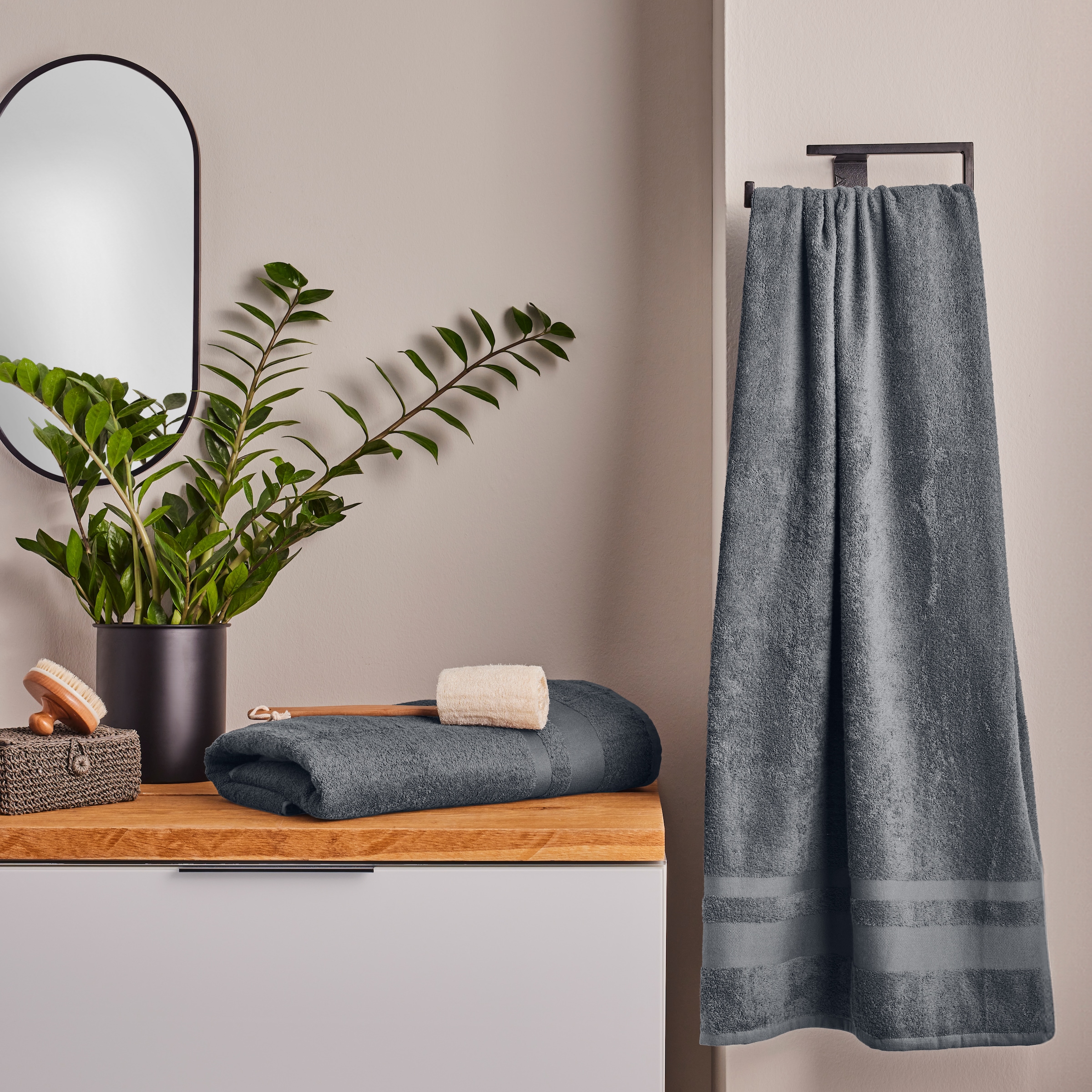 OTTO home Saunatuch »Vanessa, 2 Saunatücher, 80x200cm, in Standard- und Premium-Qualität« Handtücher mit Bordüre, 100% Baumwolle, einfarbig, weich