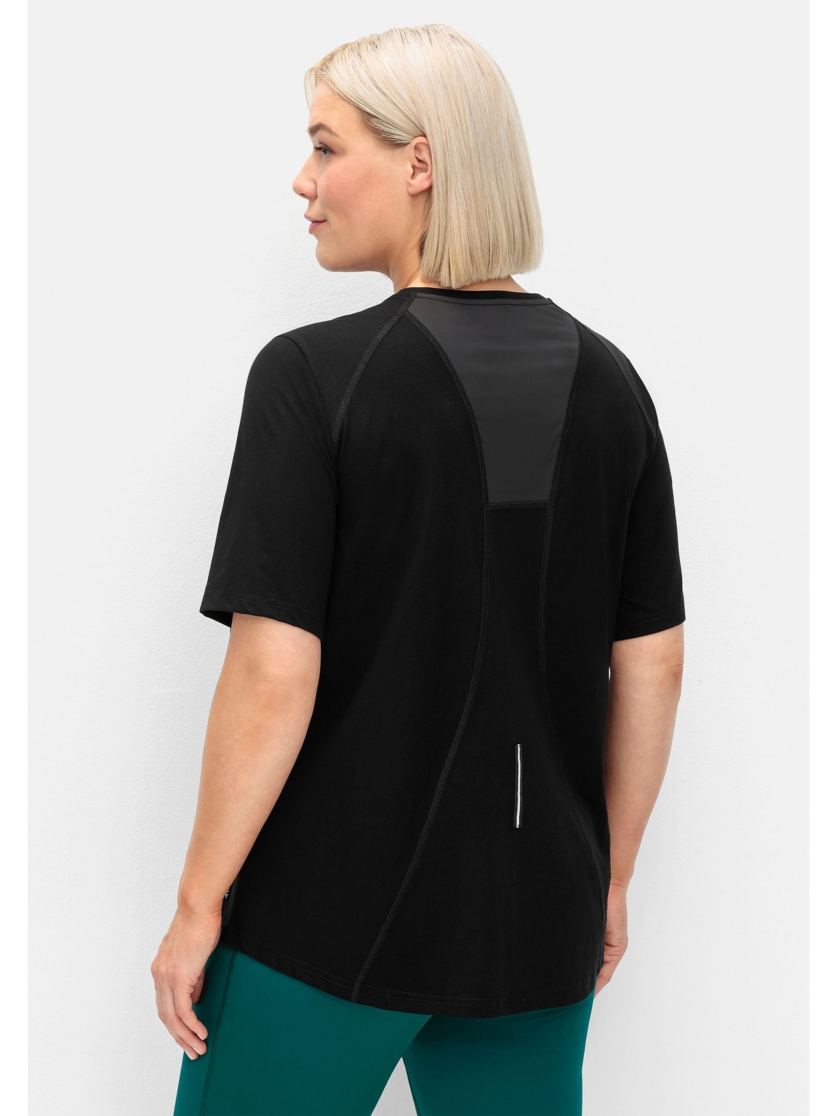 Sheego Funktionsshirt »Große Größen«, atmungsaktiv, mit Mesh-Einsatz im Rücken