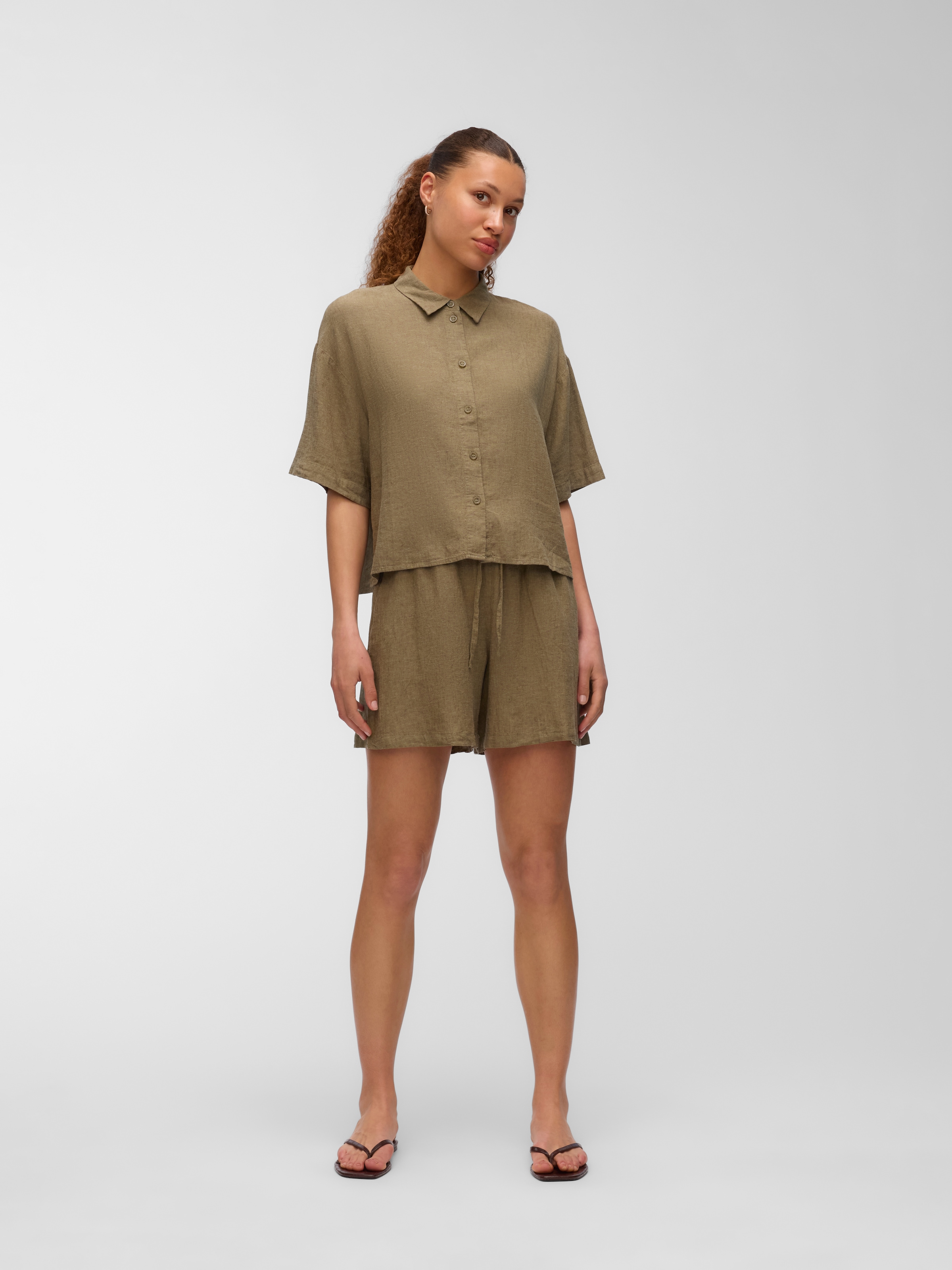 Vero Moda Shorts »VMLINN LINEN SHORTS WVN NOOS«, mit Leinen