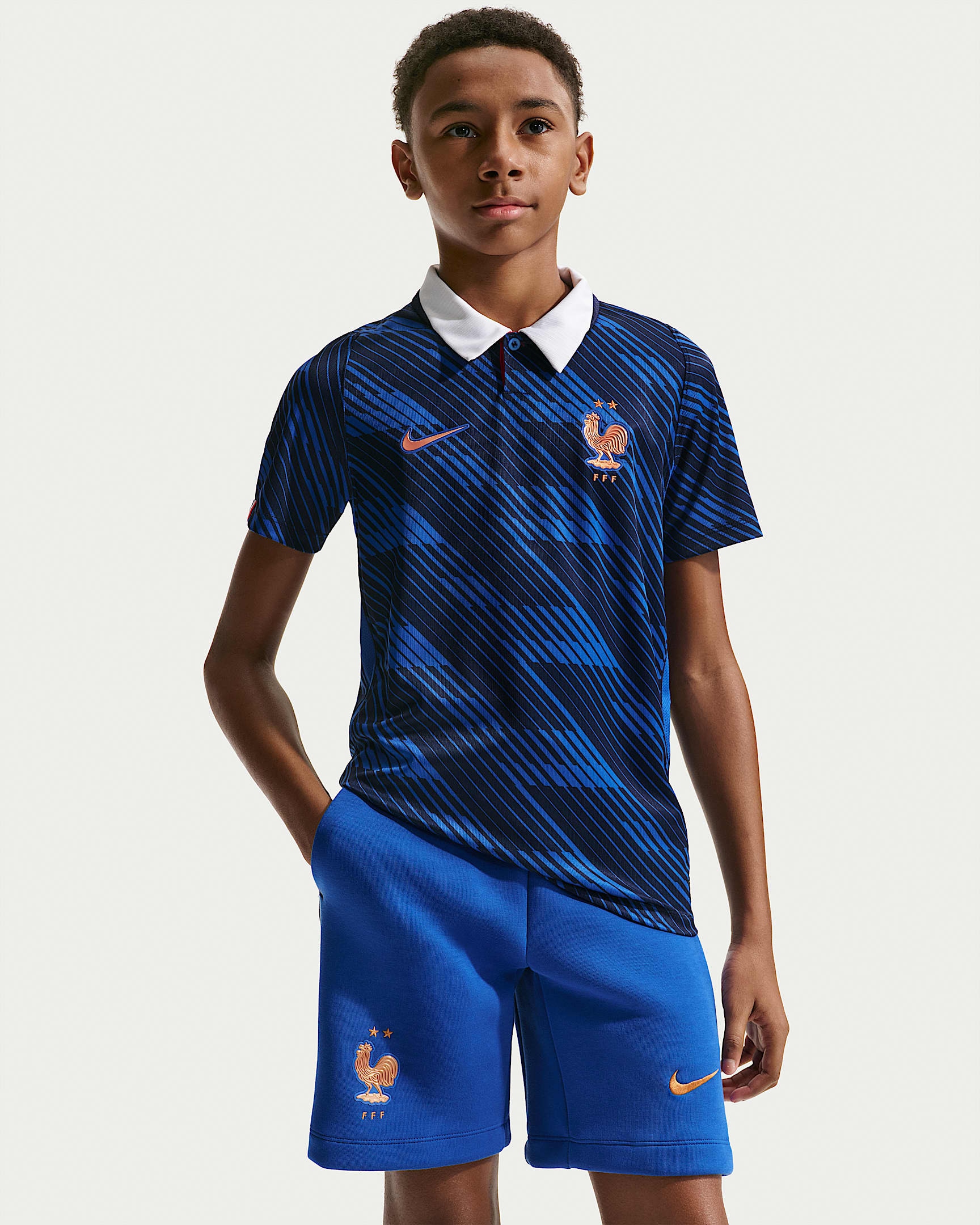 Nike Fußballtrikot »Frankreich 2026 Heimstadion Replika-Fußballtrikot  (Kinder)« mit Dri-FIT-Technologie, mit Allover-Print