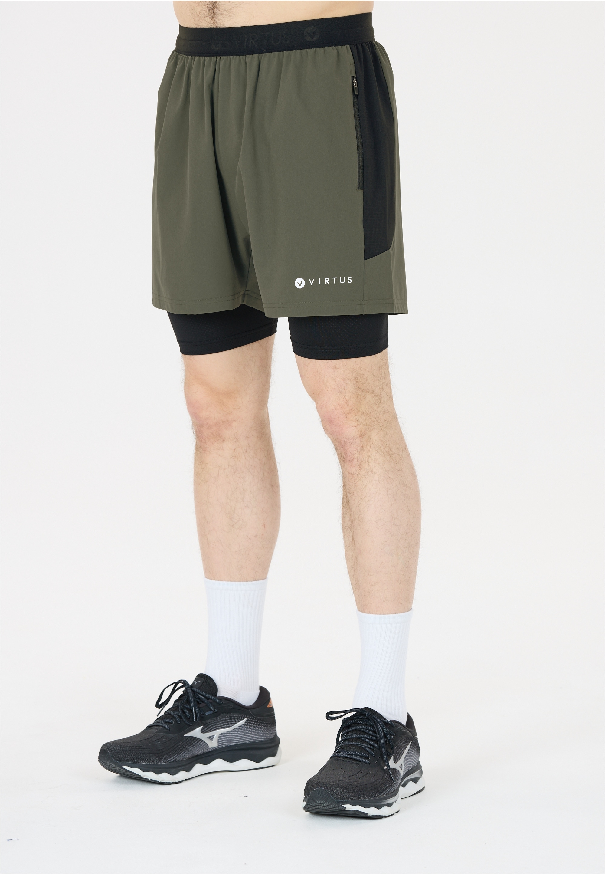 Virtus Shorts "Dylan", aus atmungsaktivem 4-Wege-Stretch günstig online kaufen