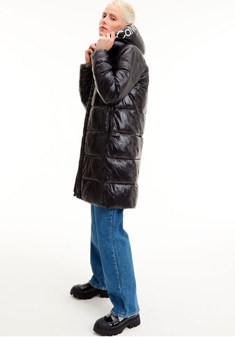 Calvin Klein Jeans Langjacke »SHINY LONG FITTED JACKET«, mit Kapuze, in glänzender Optik kaufen