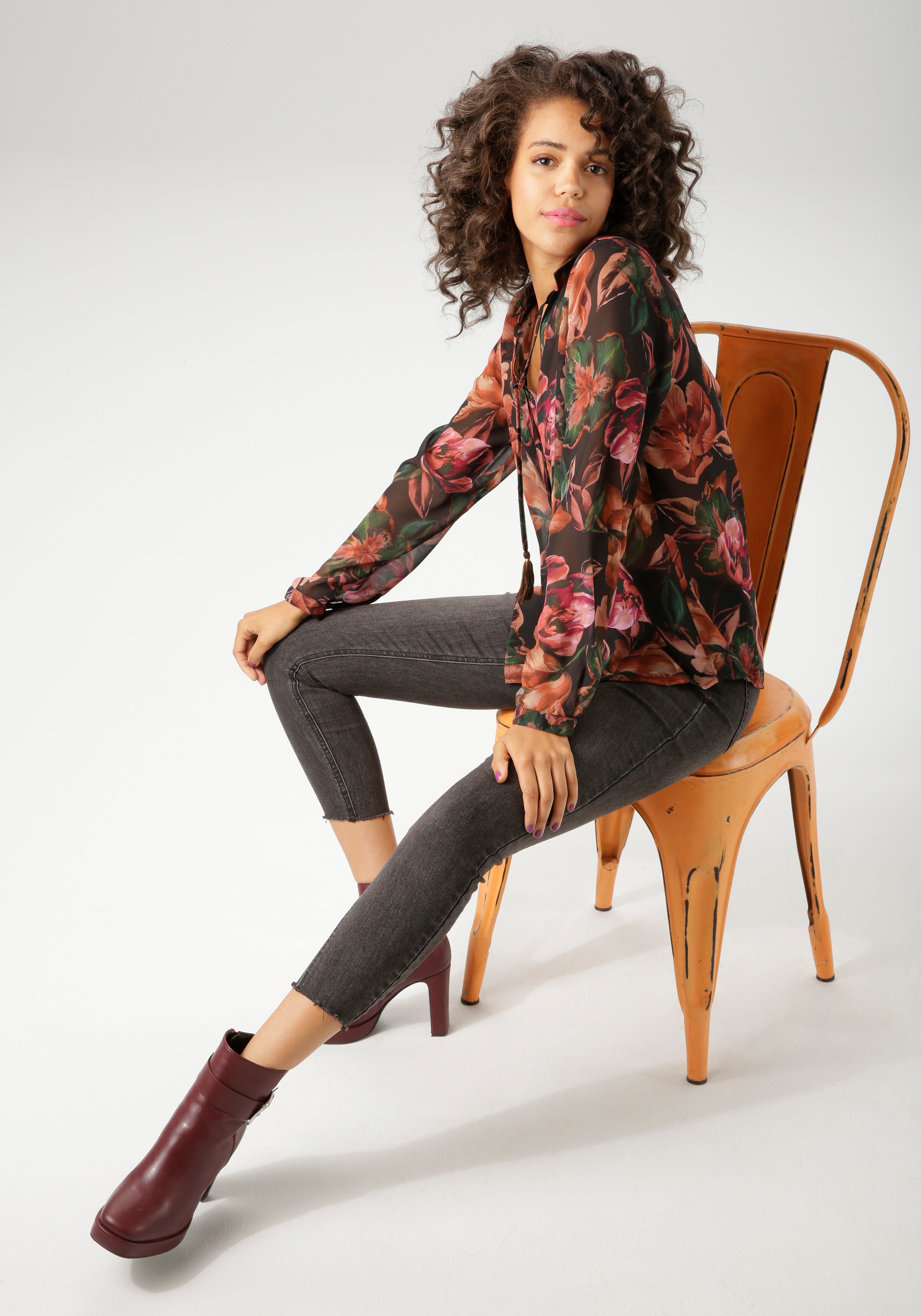 Aniston CASUAL Hemdbluse, mit kunstvollem, großflächigen Blüten bedruckt - NEUE KOLLEKTION