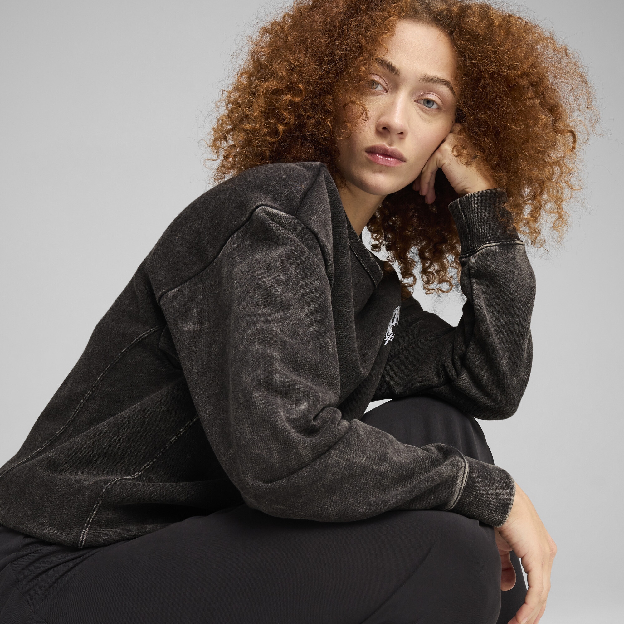 PUMA Sweatshirt »PUMA CLASS Bequemer Crewneck mit Waschung Damen«