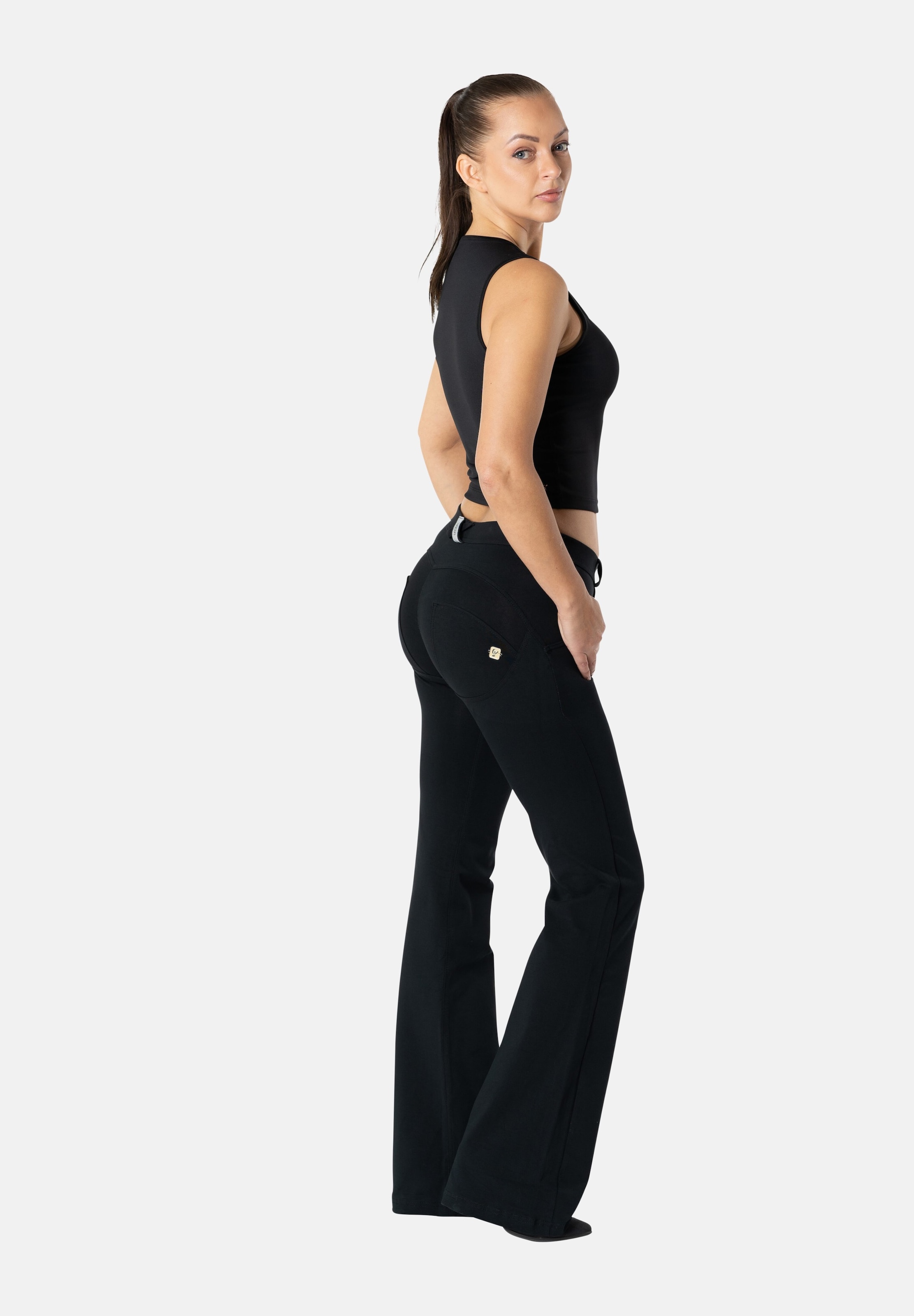 Freddy Leggings »WRUP REGULAR WAIST FLARED«, mit Lifting & Shaping Effekt