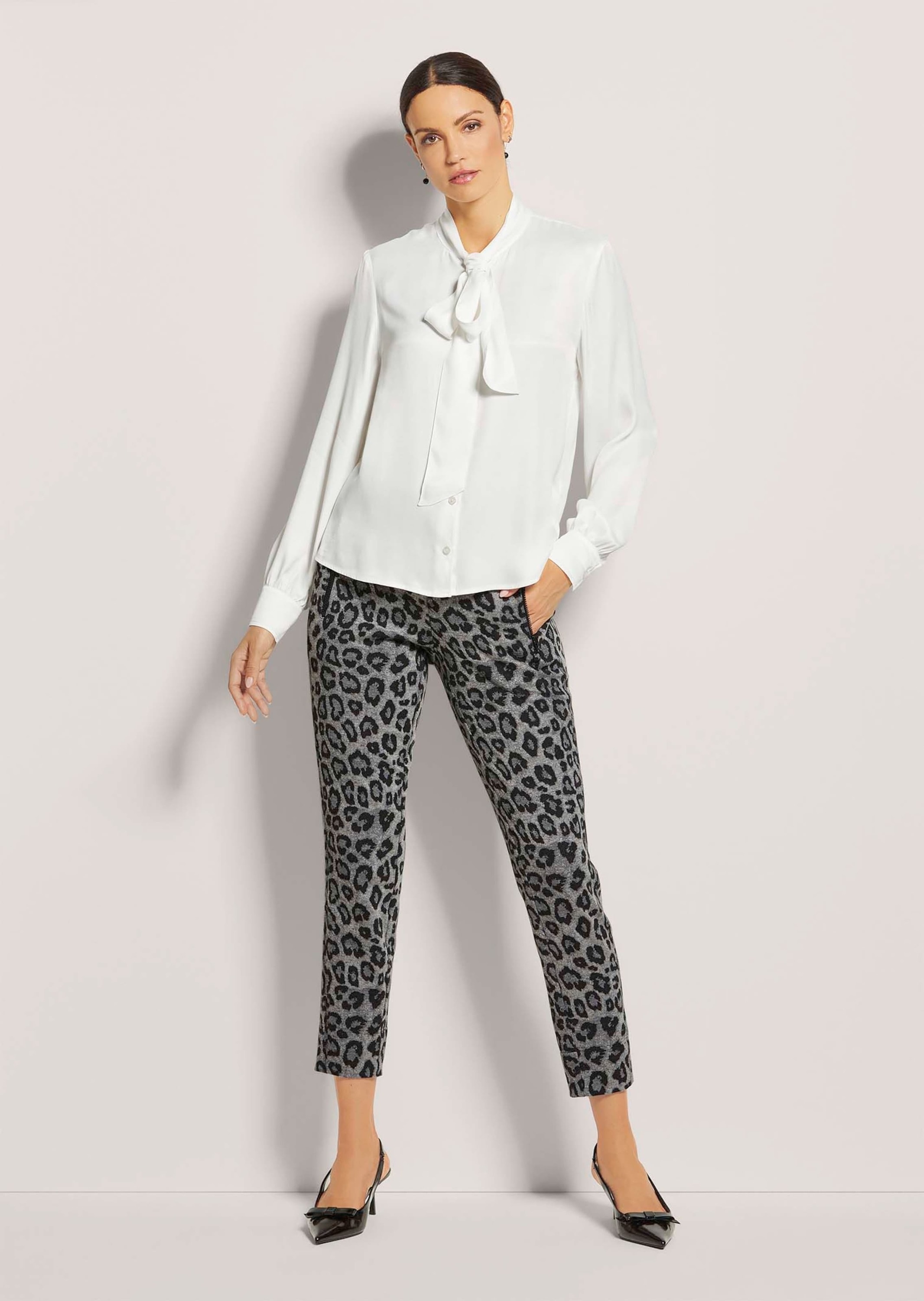 MADELEINE Langarmbluse »Bluse Satinbluse mit Schluppe«