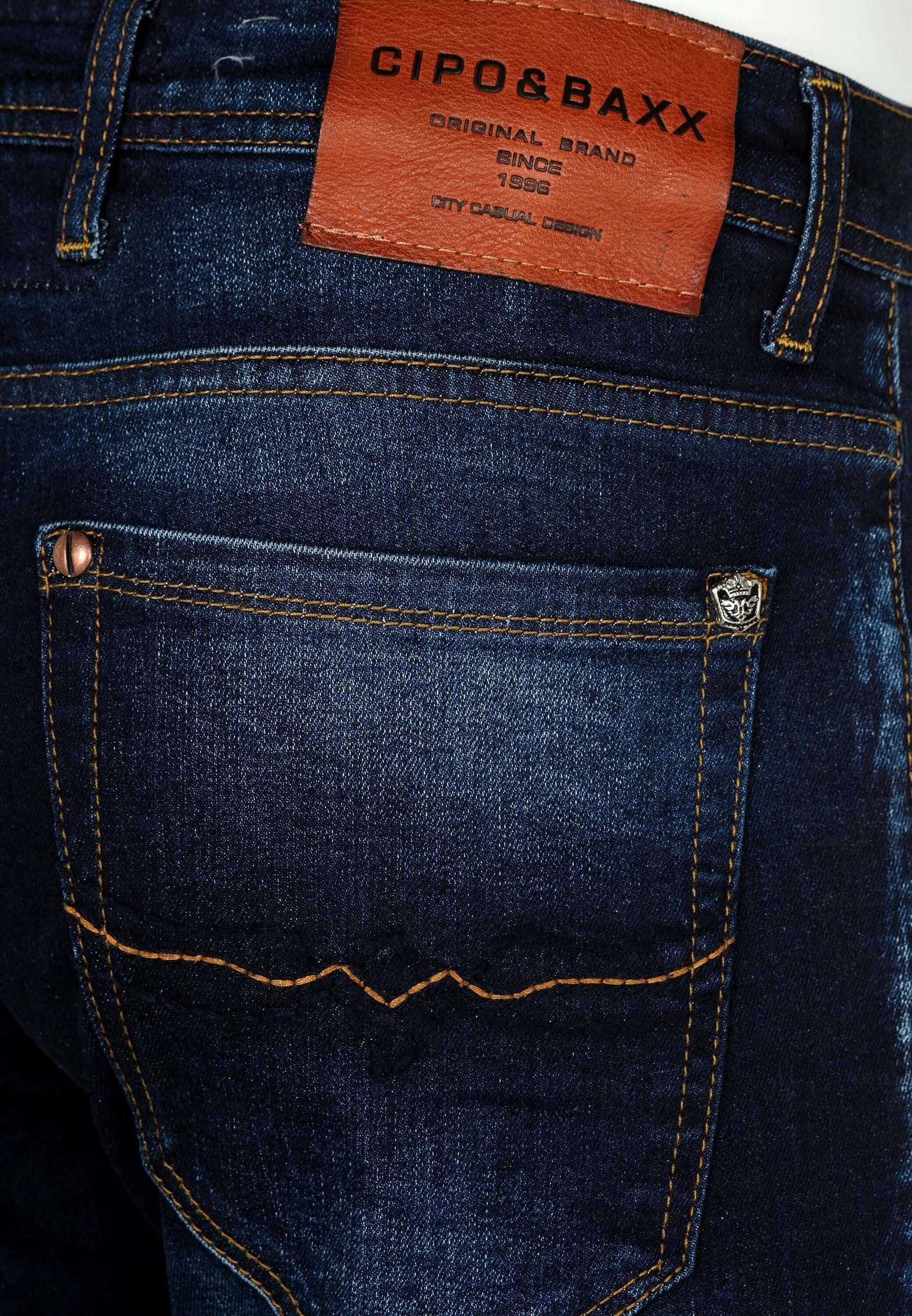 Cipo & Baxx Slim-fit-Jeans »Jeans«, im Used-Look, CD-392