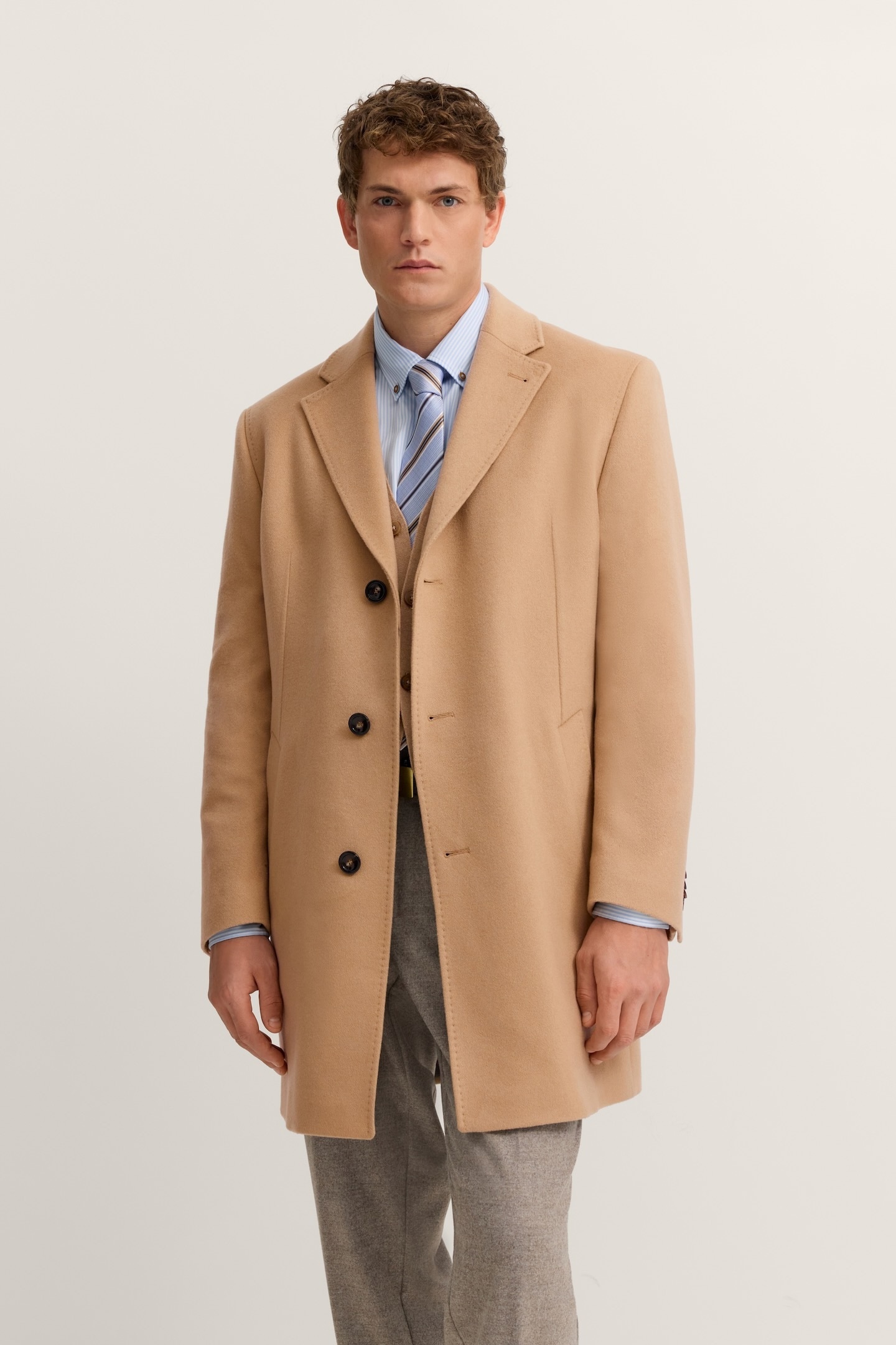 Kurzmantel BUGATTI "Kaschmir", Herren, Gr. 50, beige (70, beige), 100% Kaschmir, unifarben, normal, normaler Saum, Mäntel Kurzmantel, im Modern Fit mit Knopfleiste