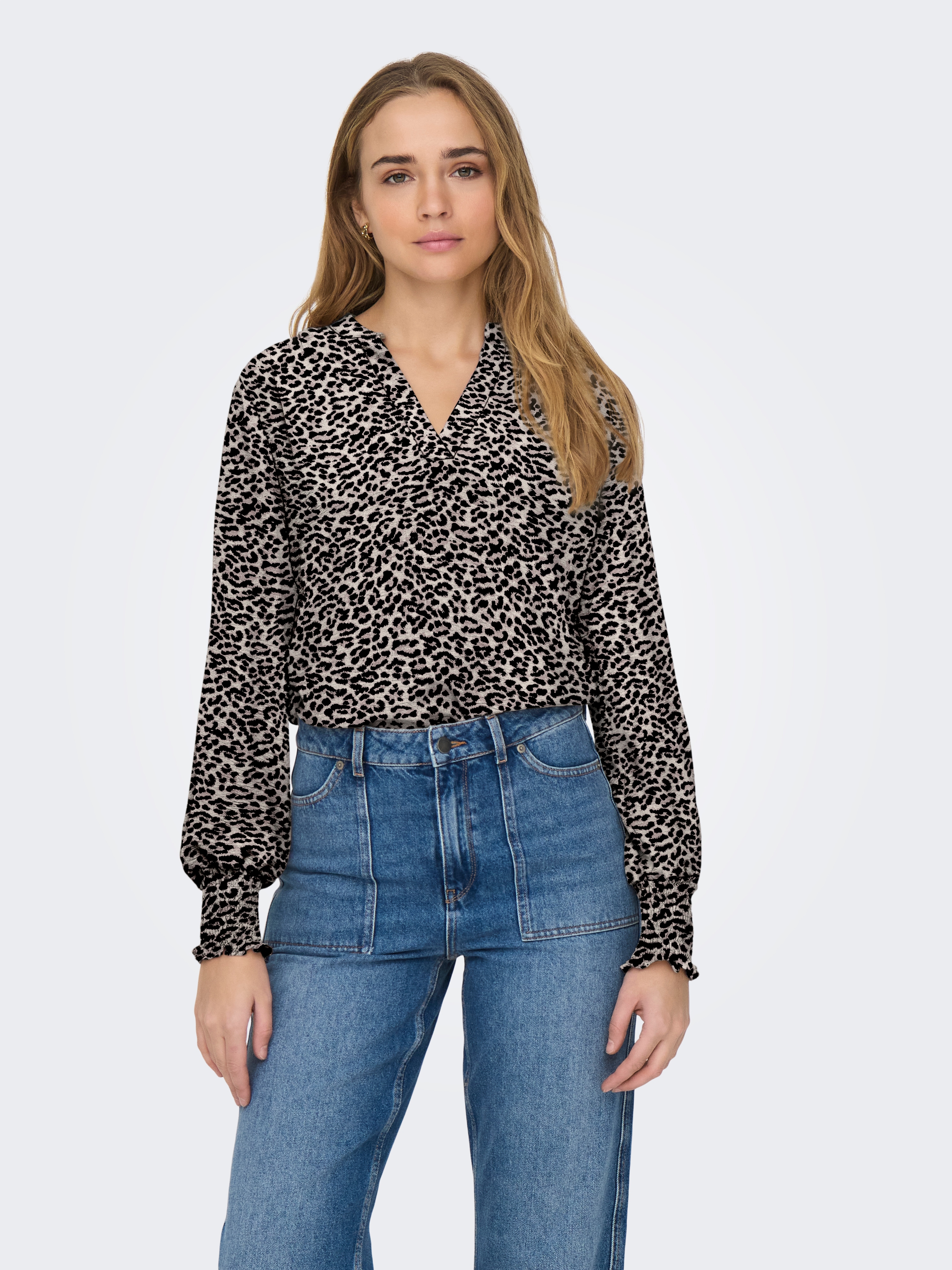ONLY 1100000002199 "ONLMETTE V-NECK LS SMOCK TOP NOOS WVN" Kunstfaser, regular fit