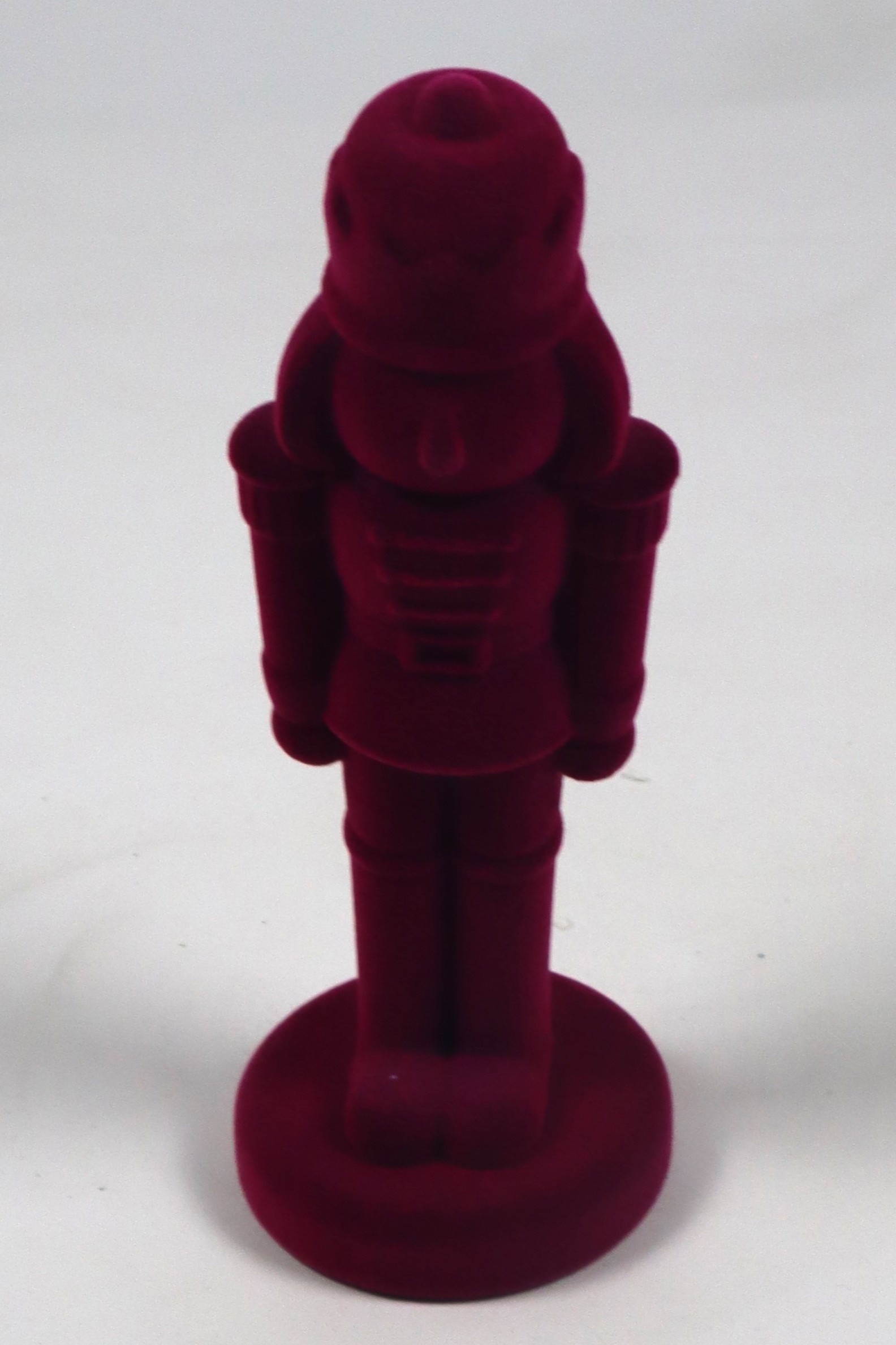 AM Design Weihnachtsfigur »Nussknacker mit samtweichem Flock« in verschiedenen Größen und Farben