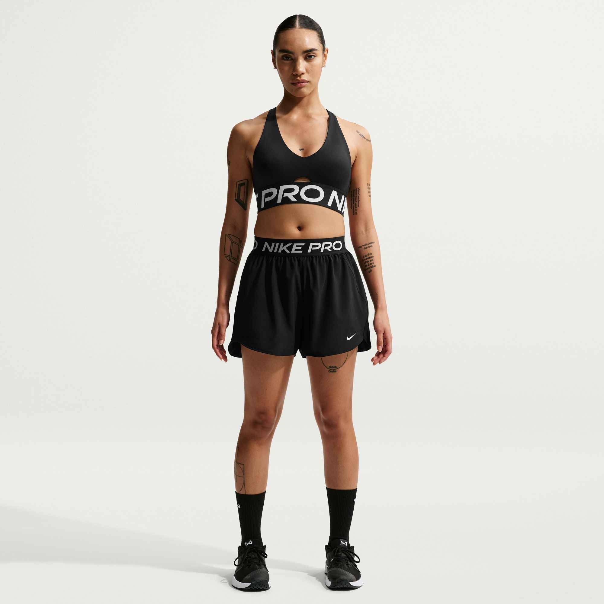 Nike Shorts »W NP DF 365 3IN SHORT WVN«  mit Dri-FIT-Technologie, leichtes Webmaterial, mit Jacquard-Bund