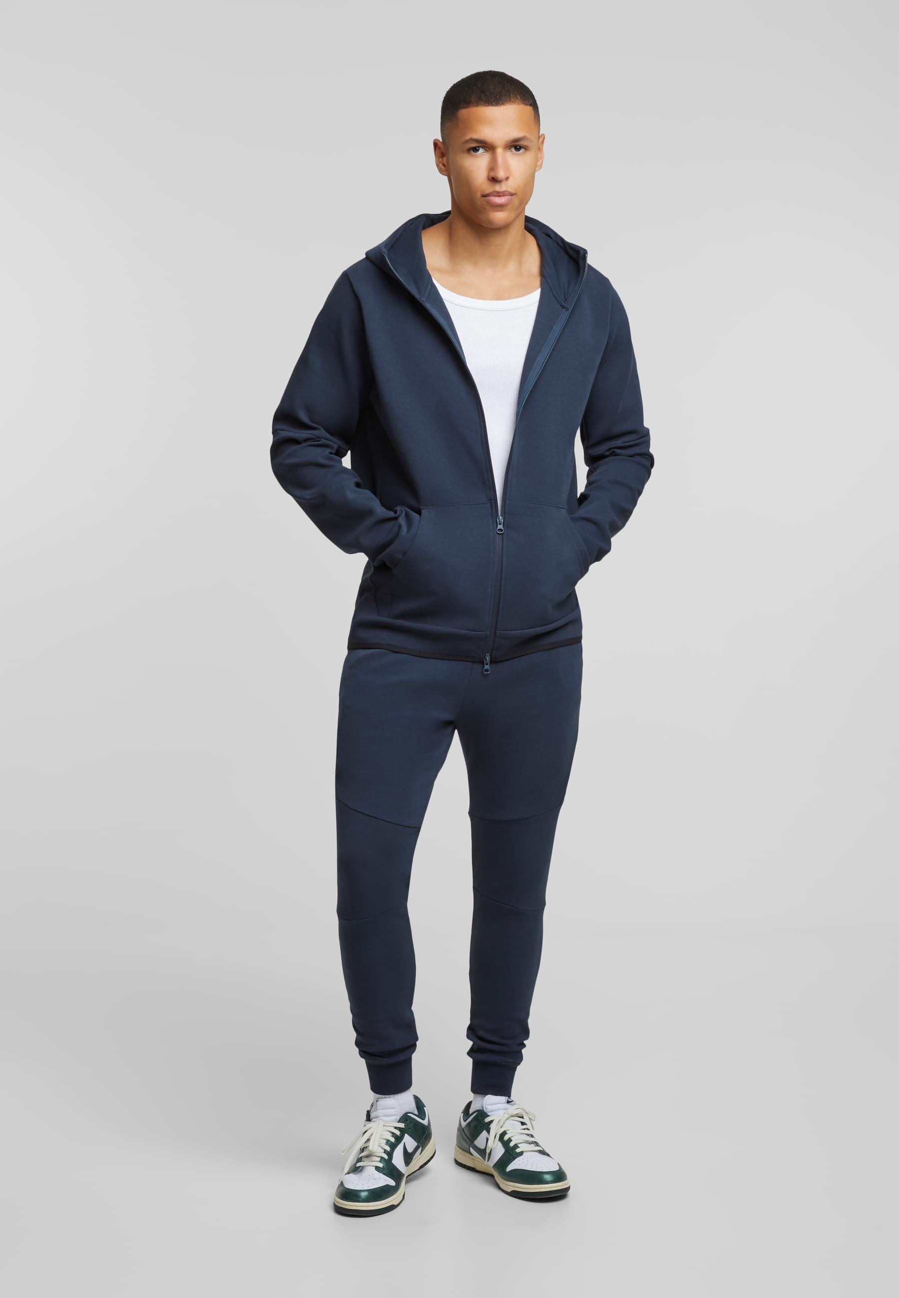 MisterTee Jogginghose »MisterTee Basic Trainingshose«, (1 tlg.)