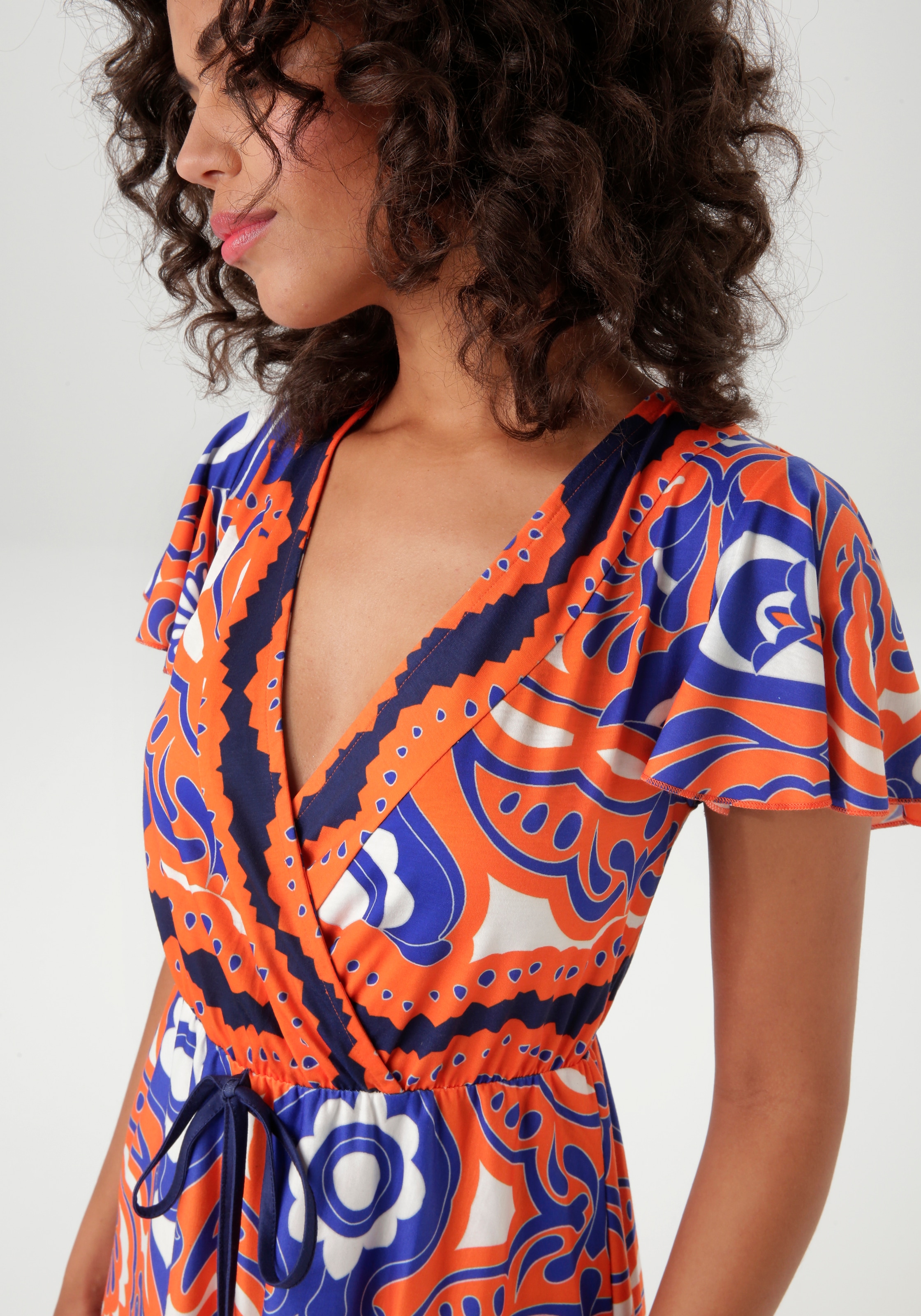 Aniston CASUAL Maxikleid, mit extravagantem, großflächigem Druck - NEUE KOLLEKTION