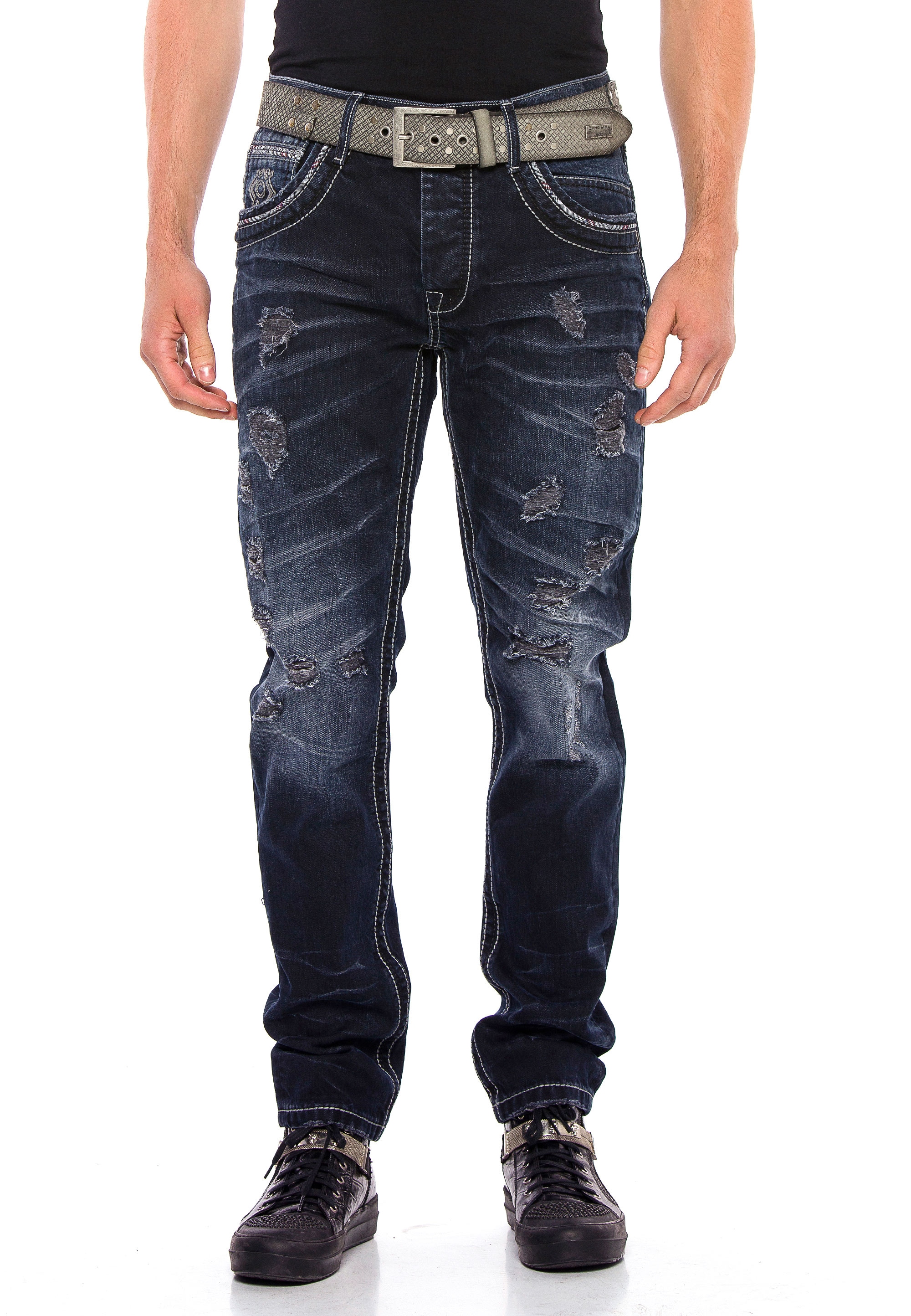 Bequeme Jeans, mit lässigen Destroyed-Elementen