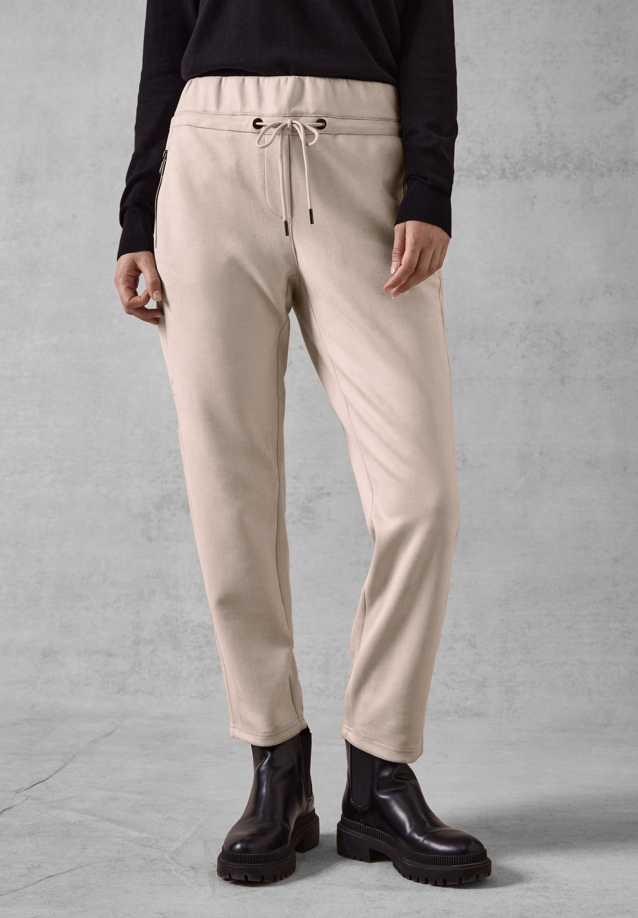 Cecil Jogger Pants, Middle Waist