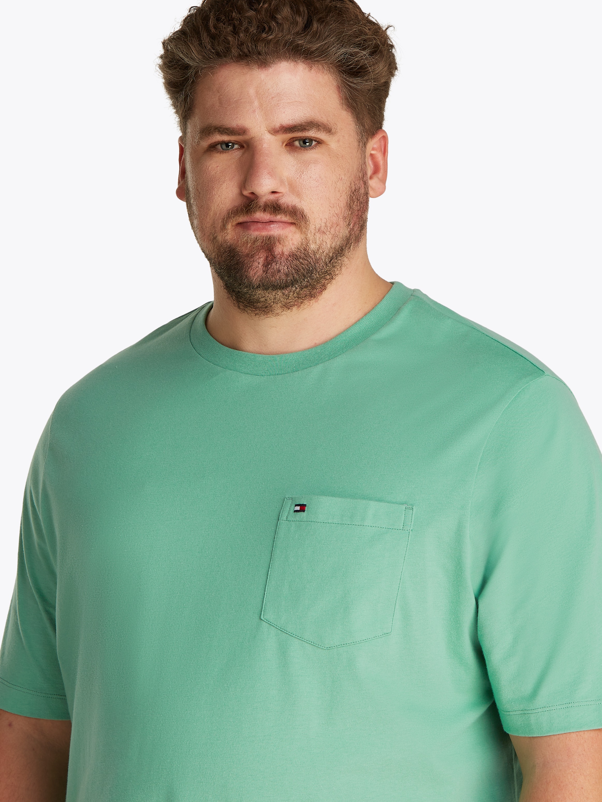 Tommy Hilfiger Big & Tall Rundhalsshirt "BT-ESSENTIAL SOLID POCKET TEE-B", günstig online kaufen